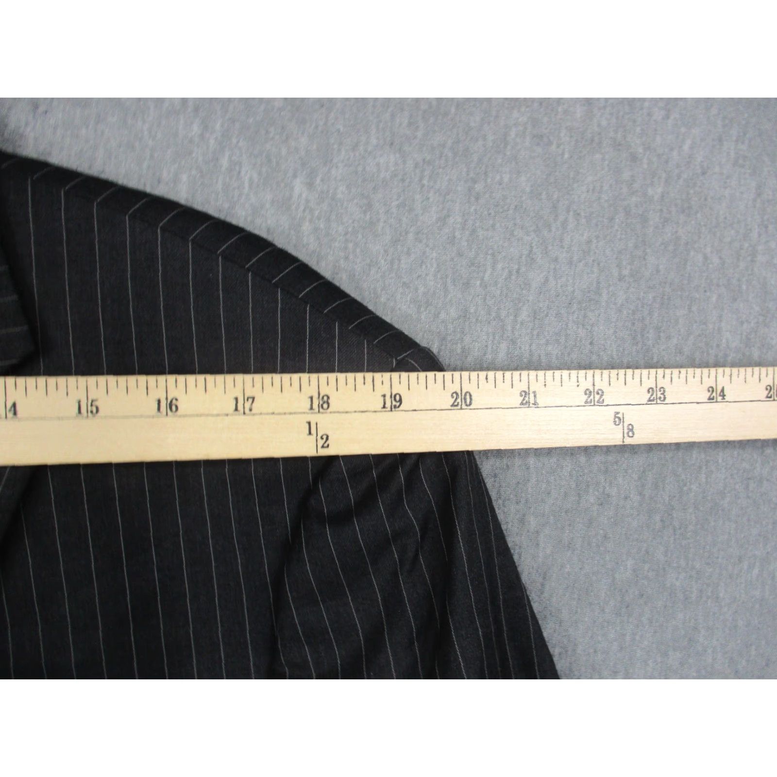 Ralph Lauren Lauren Ralph Lauren Blazer Mens 42S Gray Pinstripe Wool Suit Jacket Classic Jacket (Two-Button) Mens apparel Size 42R - 6 Thumbnail