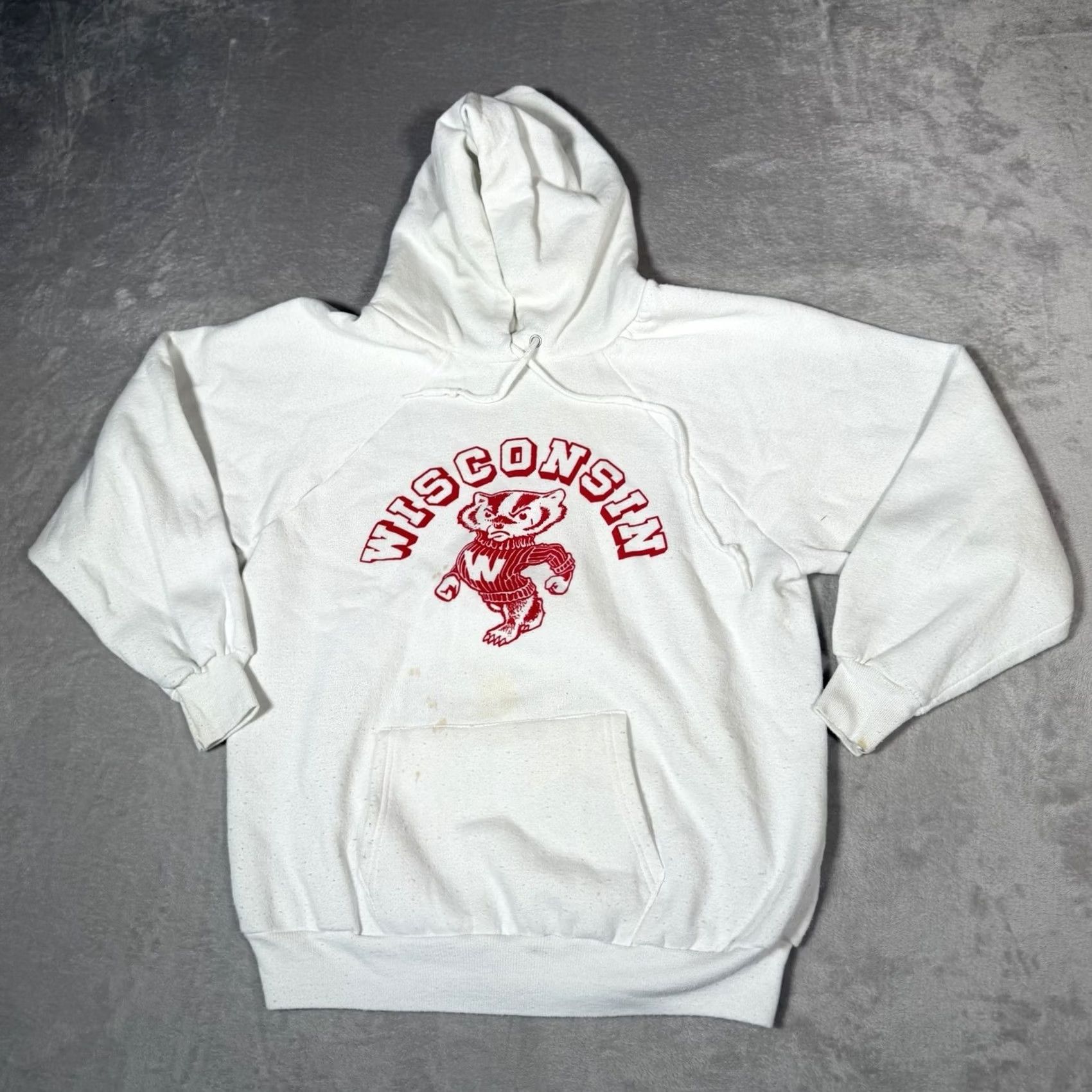 Champion VINTAGE Champion Wisconsin Badgers Hoodie Mens XL White Red USA 80s College Logo Graphic Print Pullover KnIT Lightweight All Seasons Mens Size US XL / EU 56 / 4 - 2 Thumbnail