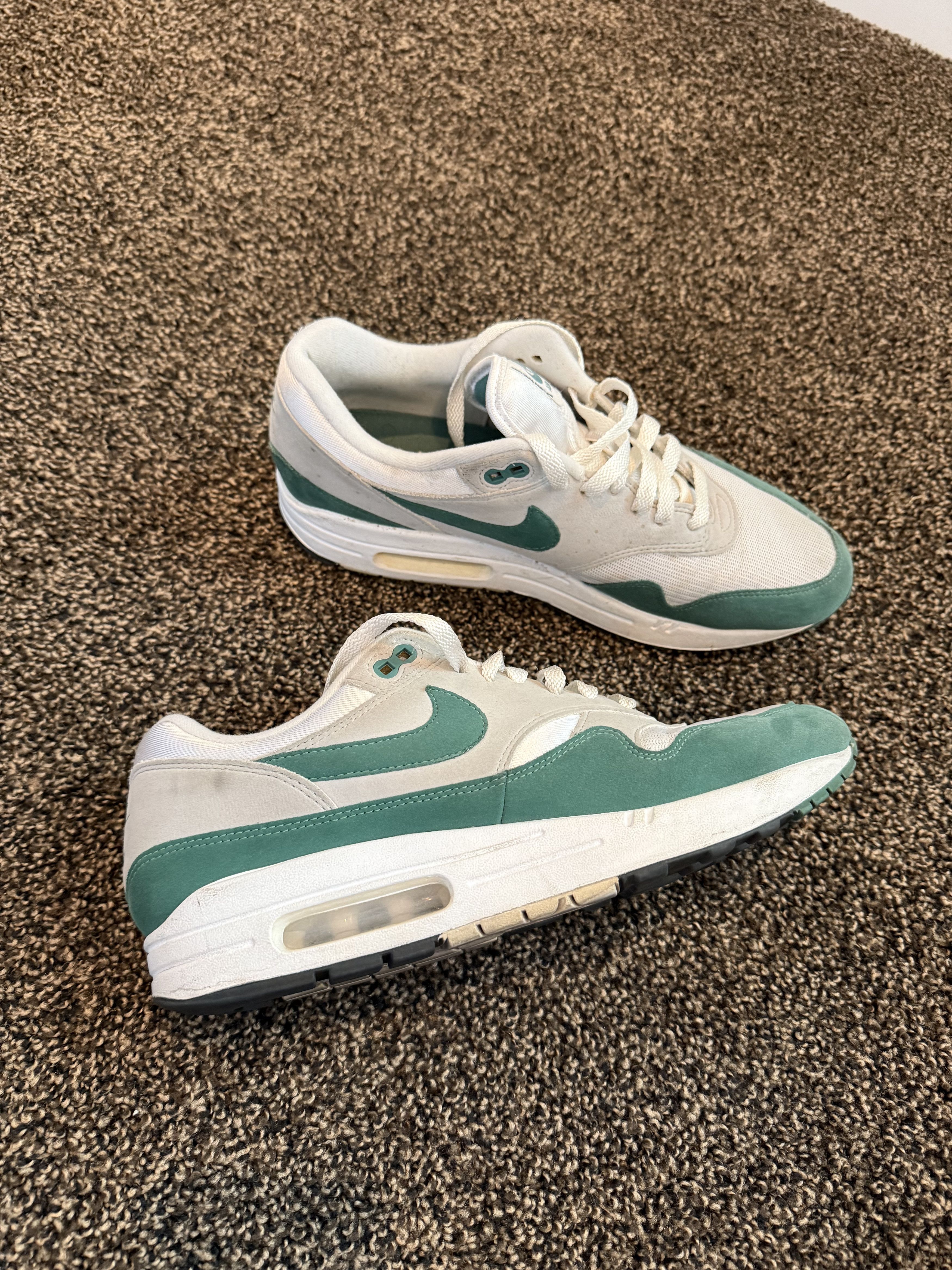 Nike Nike Air Max 1 Size US 10 / EU 43 - 2 Thumbnail