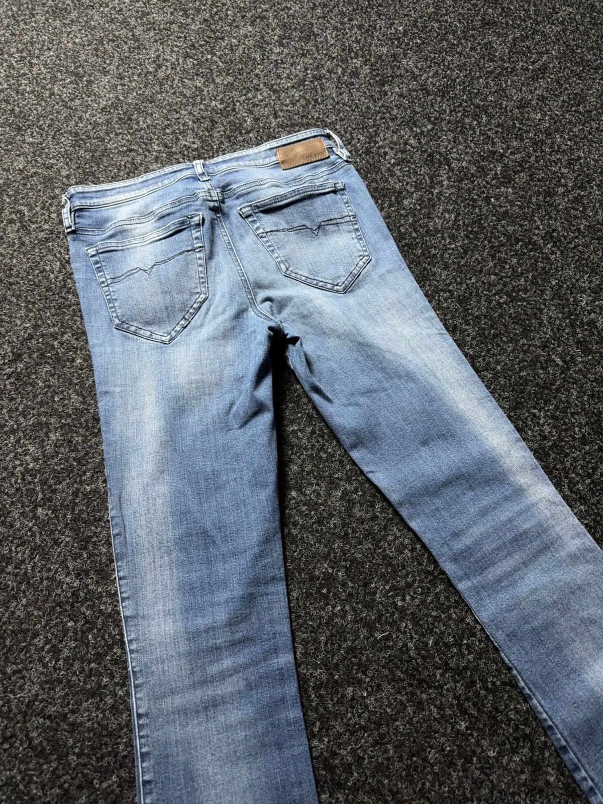 Diesel 00s Luxury Diesel Skinzee Super Skinny Jeans Y2K Low Rise Size 28" / US 6 / IT 42 - 12 Thumbnail
