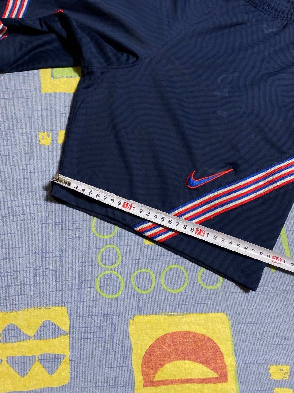 Nike Vintage Nike shorts streetwear swoosh y2k Size US 34 / EU 50 - 9 Thumbnail