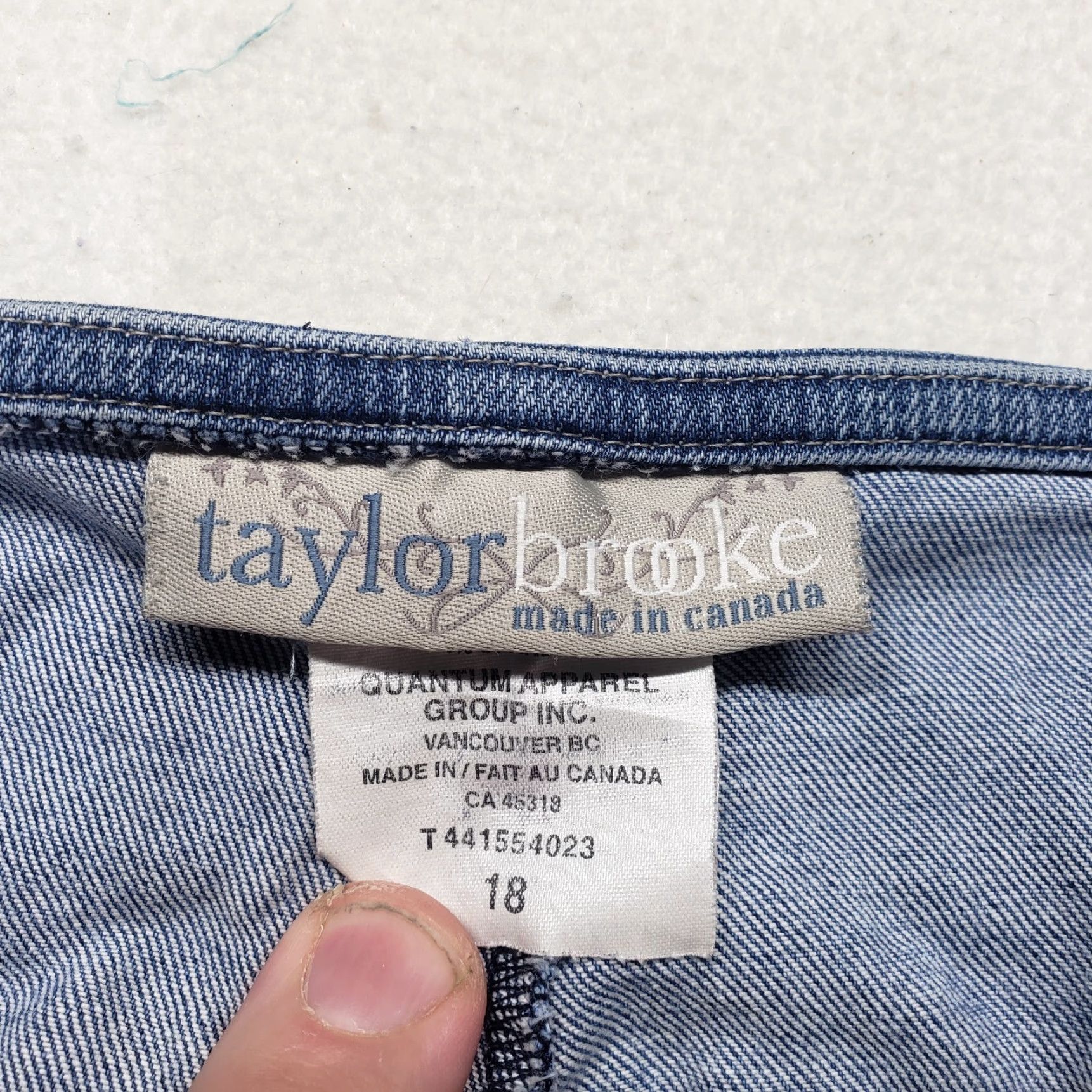 Vintage Taylor Brooke Jeans Women Adult 18 Blue Denim Stretch Straight Waist Regular PANTS 18 Womens Size 40" / US 18 - 3 Thumbnail