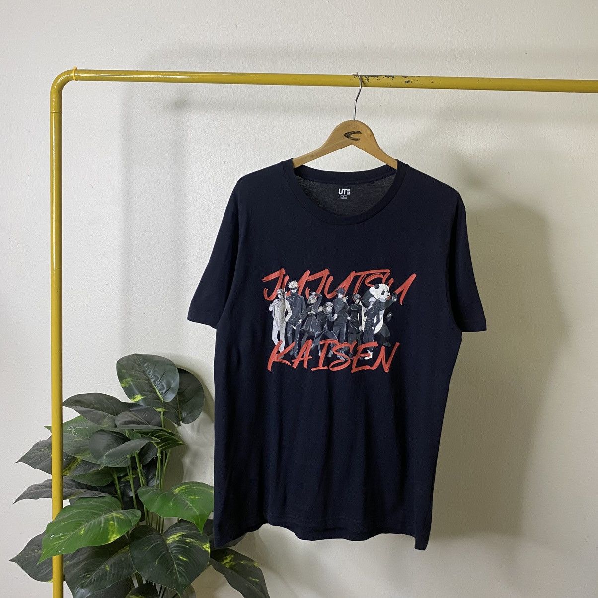 Uniqlo UT Anime Jujutsu Kaisen Manga Series Collaboration T Shirt Size US L / EU 52-54 / 3 - 1 Thumbnail