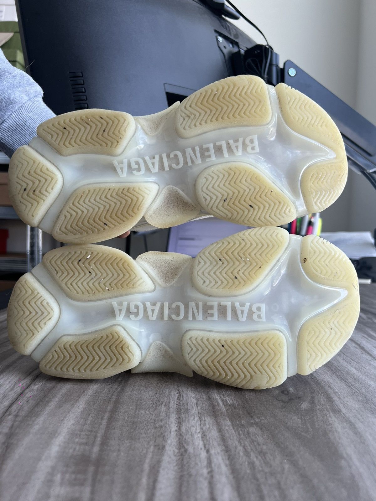 Balenciaga Size 7 (EU 37)- Balenciaga Triple S Sneaker Clearsole Size US 7 / EU 40 - 9 Thumbnail