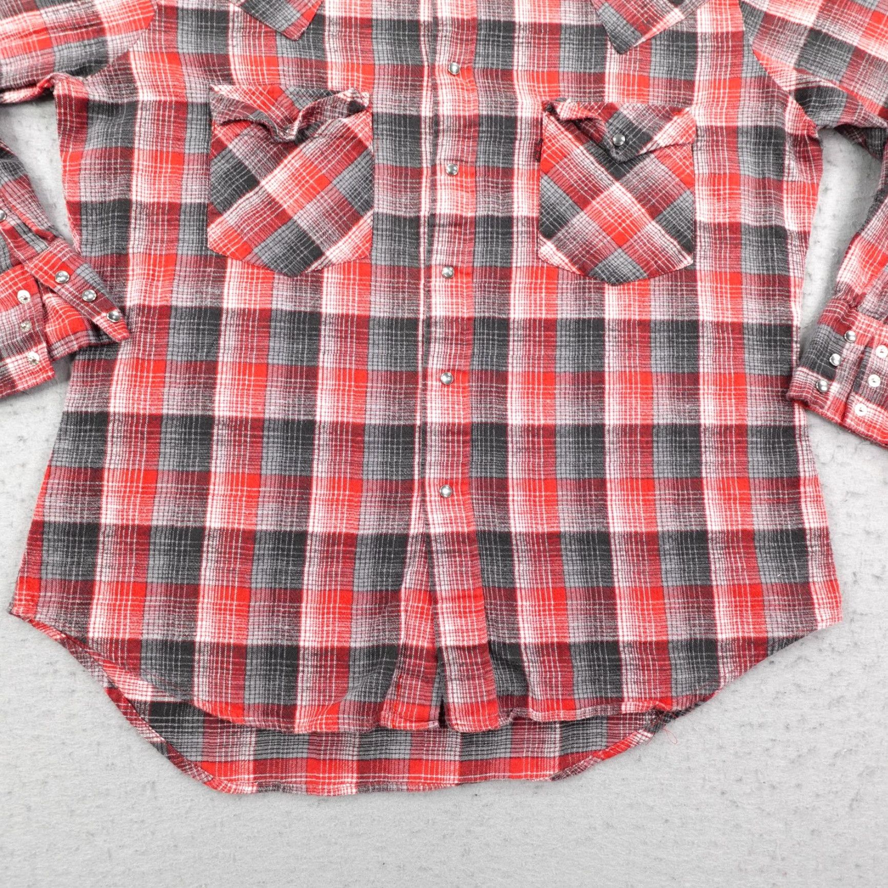 Levi's VINTAGE Levi's Shirt Mens XL Red Gray Flannel Sutter Creek Western Pearl Snap 90s Size US XL / EU 56 / 4 - 4 Thumbnail