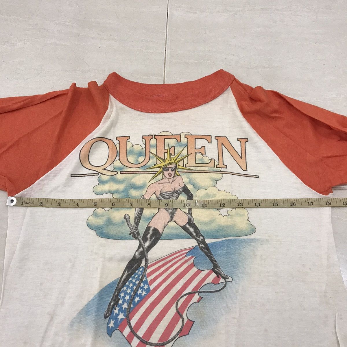 Band Tees × Vintage Truly Vintage 80s Queen Liberty Tour Size US S / EU 44-46 / 1 - 8 Thumbnail