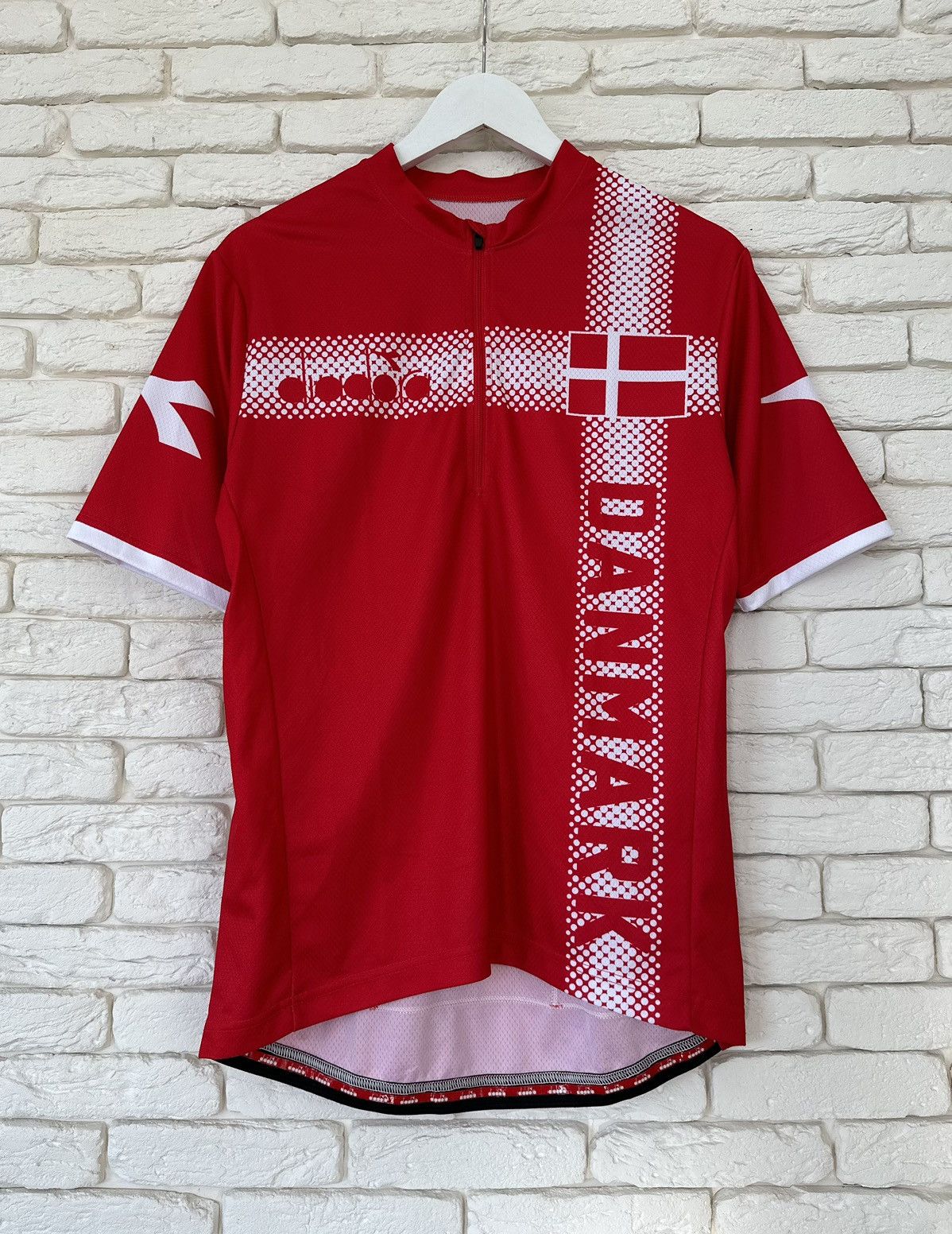 Diadora Denmark National Cycling Team Diadora Shirt Jersey Size XL Size US XL / EU 56 / 4 - 2 Thumbnail
