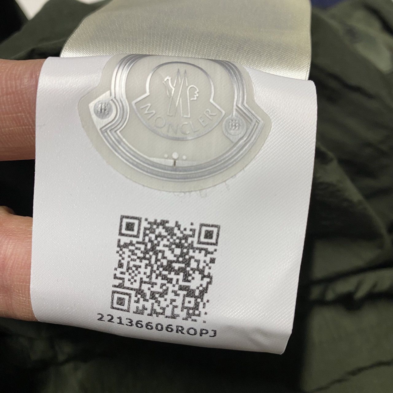 Moncler Moncler mens green light jacket size 2 M medium Size US M / EU 48-50 / 2 - 12 Thumbnail