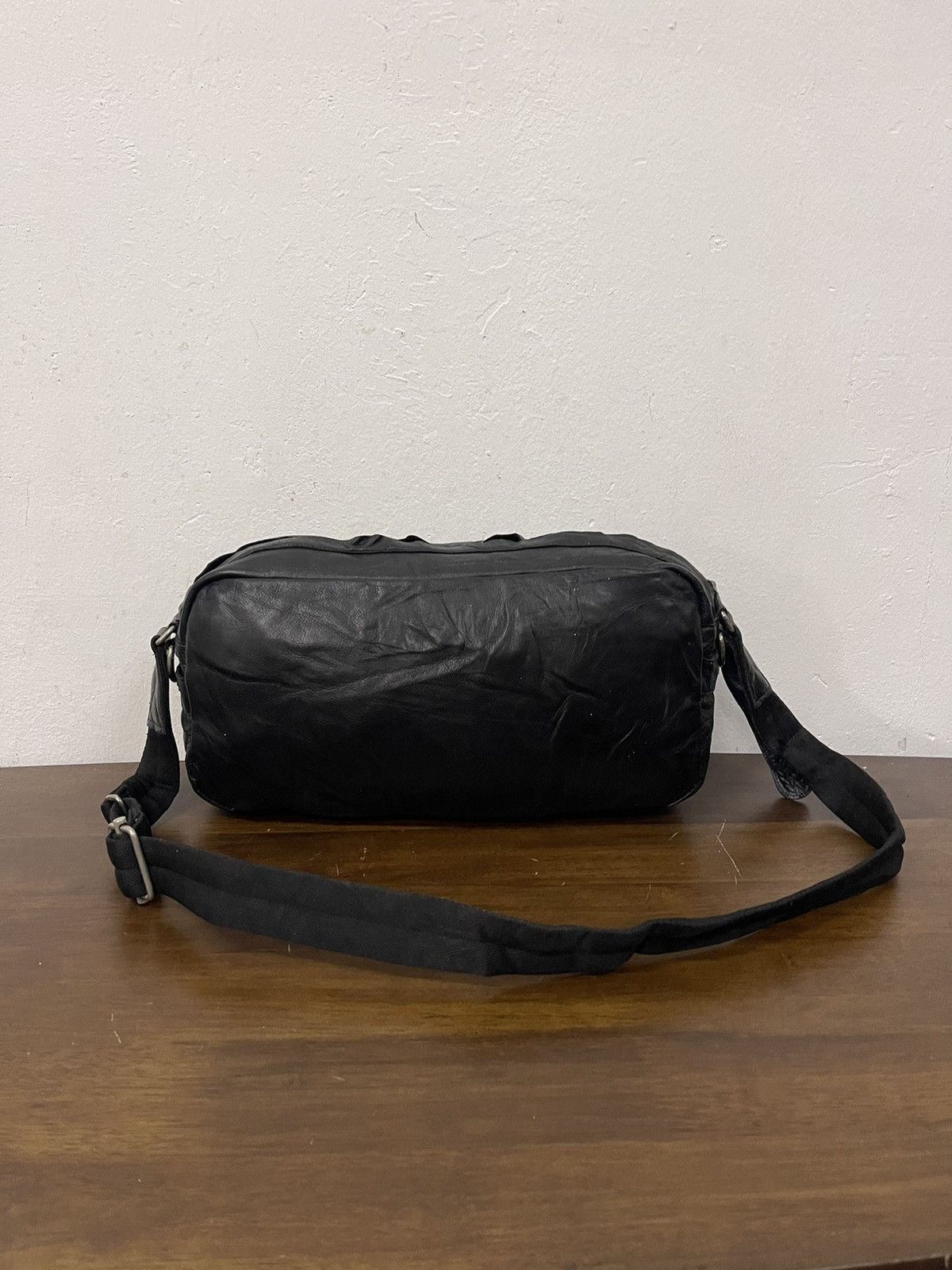 Bark × Genuine Leather × Japanese Brand Unisex🔥🔥🔥BARK TANNAGE japan leather bondage crossbody bag Size ONE SIZE - 8 Thumbnail