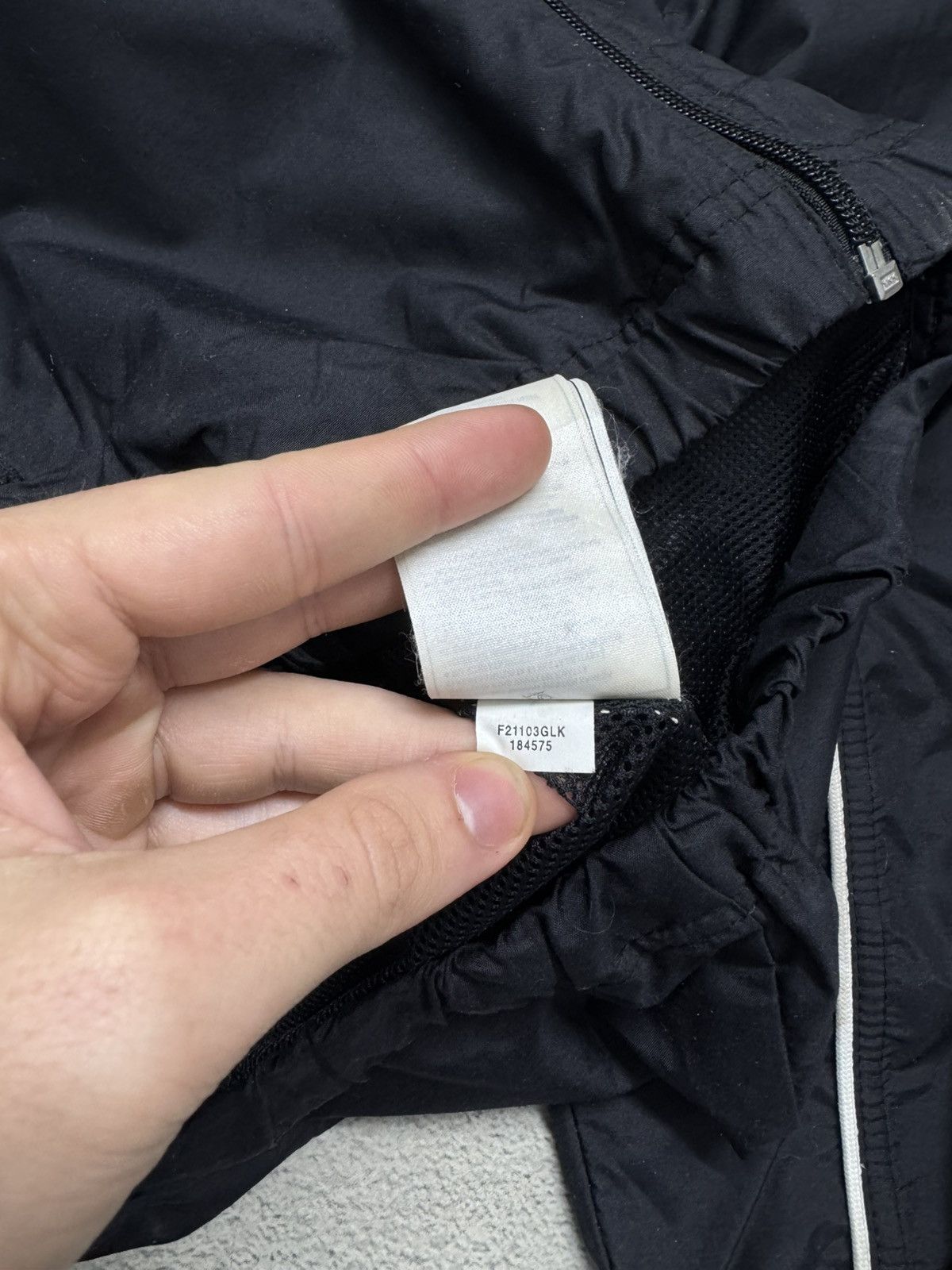 Nike Vintage Y2K Nike Nylon Mini Logo Jacket 00’s Size US L / EU 52-54 / 3 - 10 Thumbnail