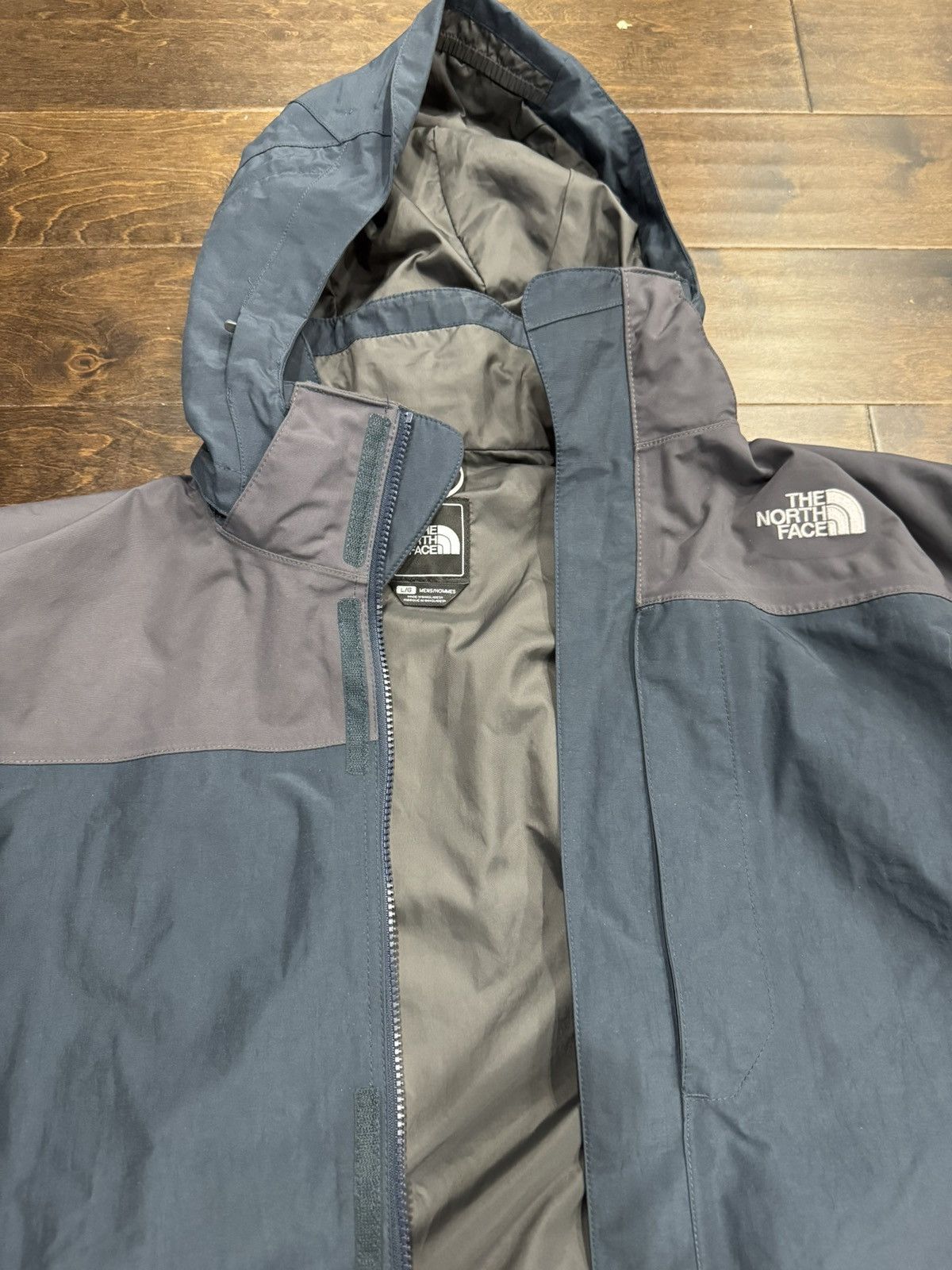 The North Face Navy Blue The North Face Waterproof Windbreaker Jacket Size US L / EU 52-54 / 3 - 5 Thumbnail