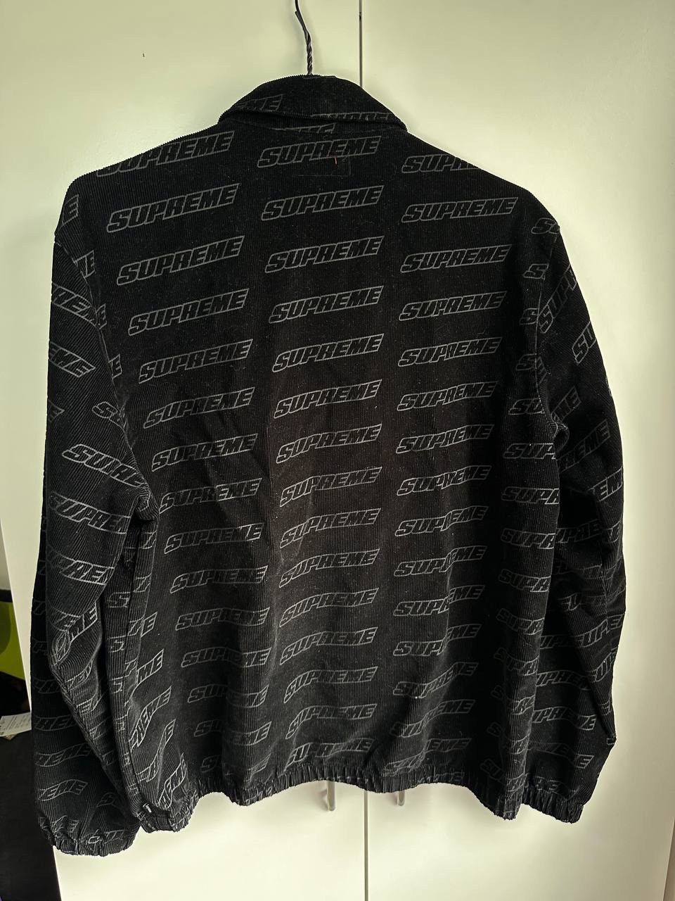 Supreme Supreme Jacket Debossed Logo Corduroy velvet AW2018 monogram Size US M / EU 48-50 / 2 - 5 Thumbnail