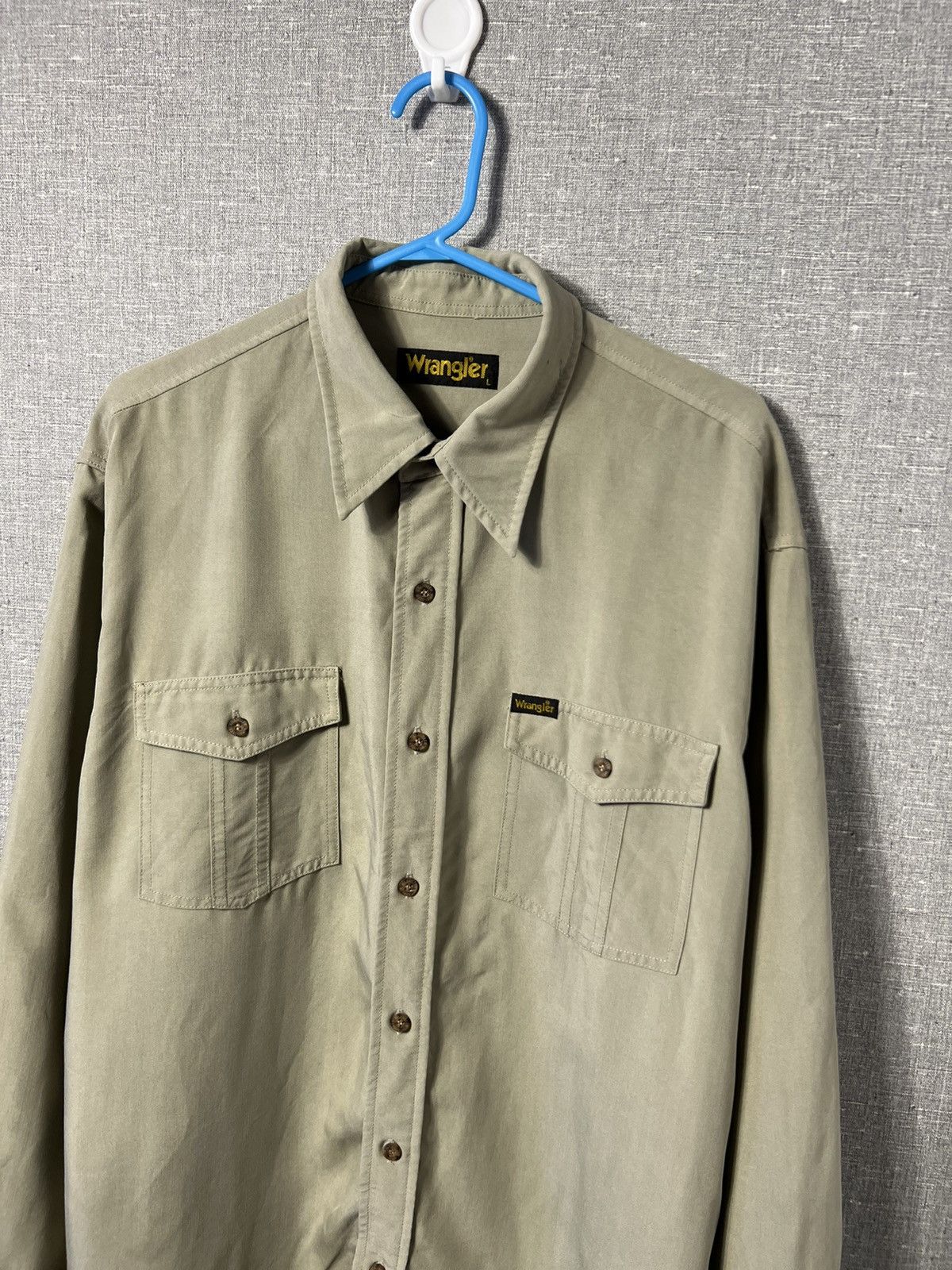 Vintage × Wrangler Vintage Wrangler Military Khaki Long Sleeve Button Up Shirt Size US L / EU 52-54 / 3 - 2 Thumbnail