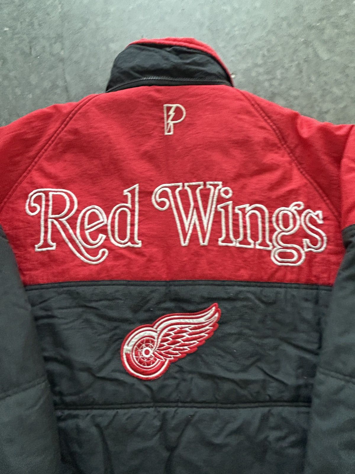 Pro Player Vintage 90s Detroit Red Wings Puffer Jacket Pro Player Size US XL / EU 56 / 4 - 2 Thumbnail