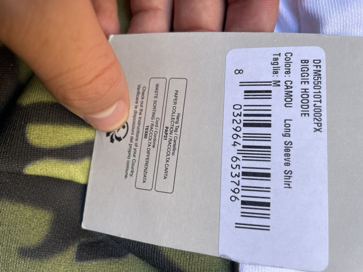 PDF PDF CHANNEL BIGGIE HOODIE Size M Size US M / EU 48-50 / 2 - 5 Thumbnail