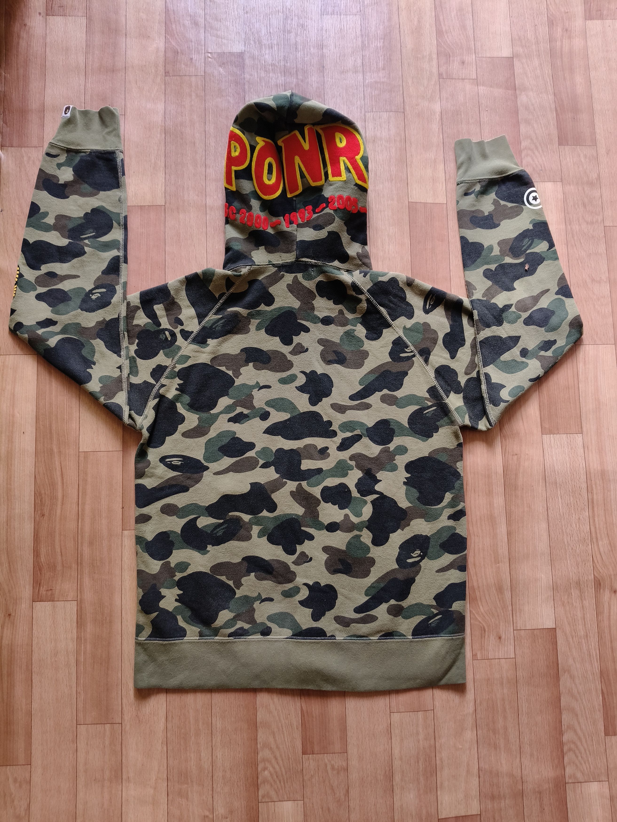 Bape Bape 1st camo shark hoodie Size US L / EU 52-54 / 3 - 6 Thumbnail