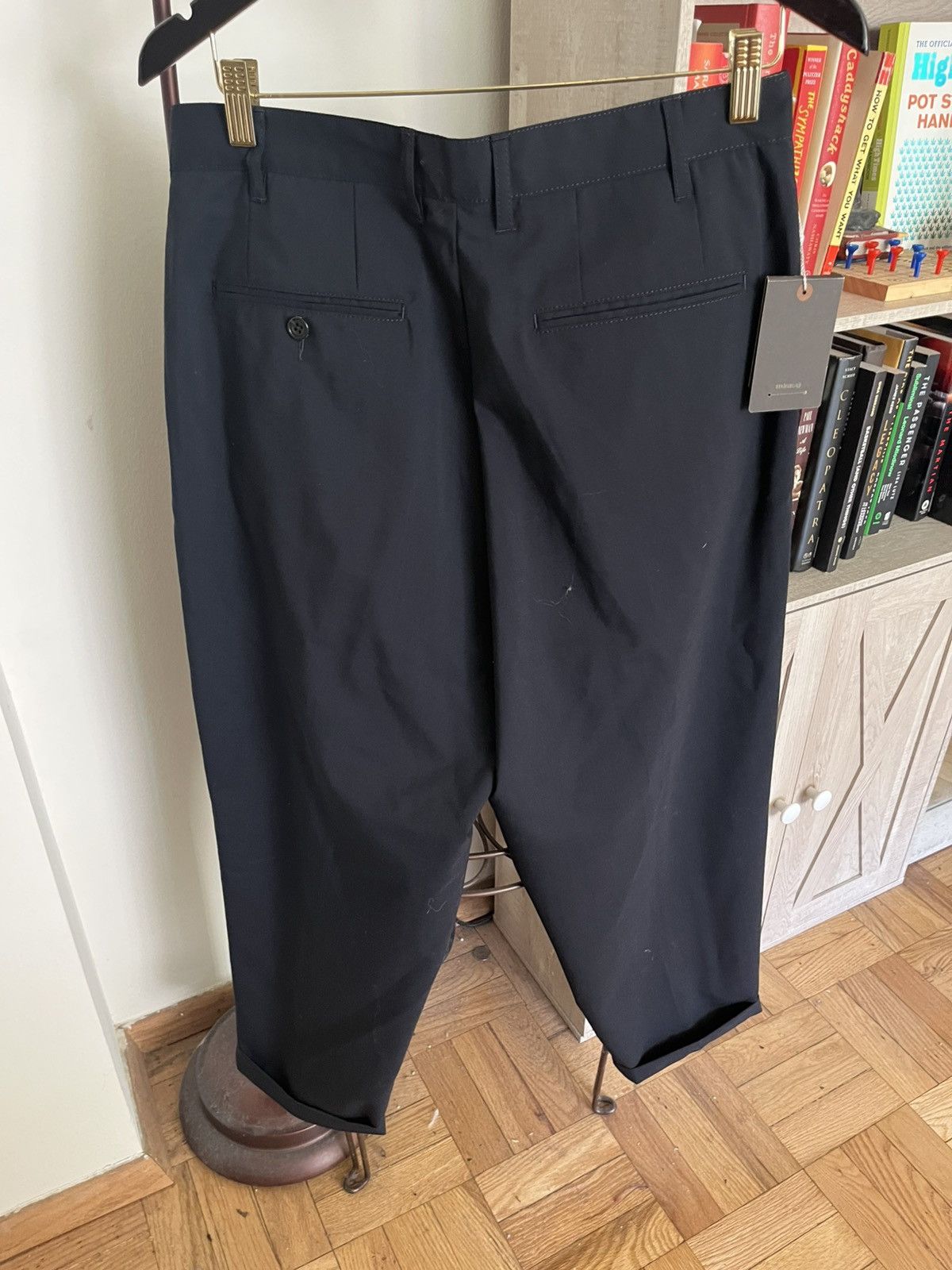 Beams Plus Beams Plus Cropped Double Pleat Chino Pant in Navy Size US 31 - 4 Thumbnail