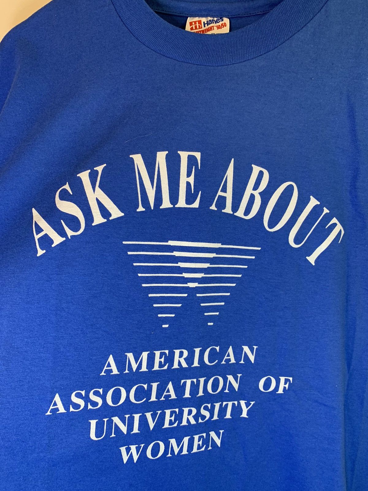 Vintage *RARE* Vintage American Assoc University Women Promo T-Shirt Size US L / EU 52-54 / 3 - 2 Thumbnail