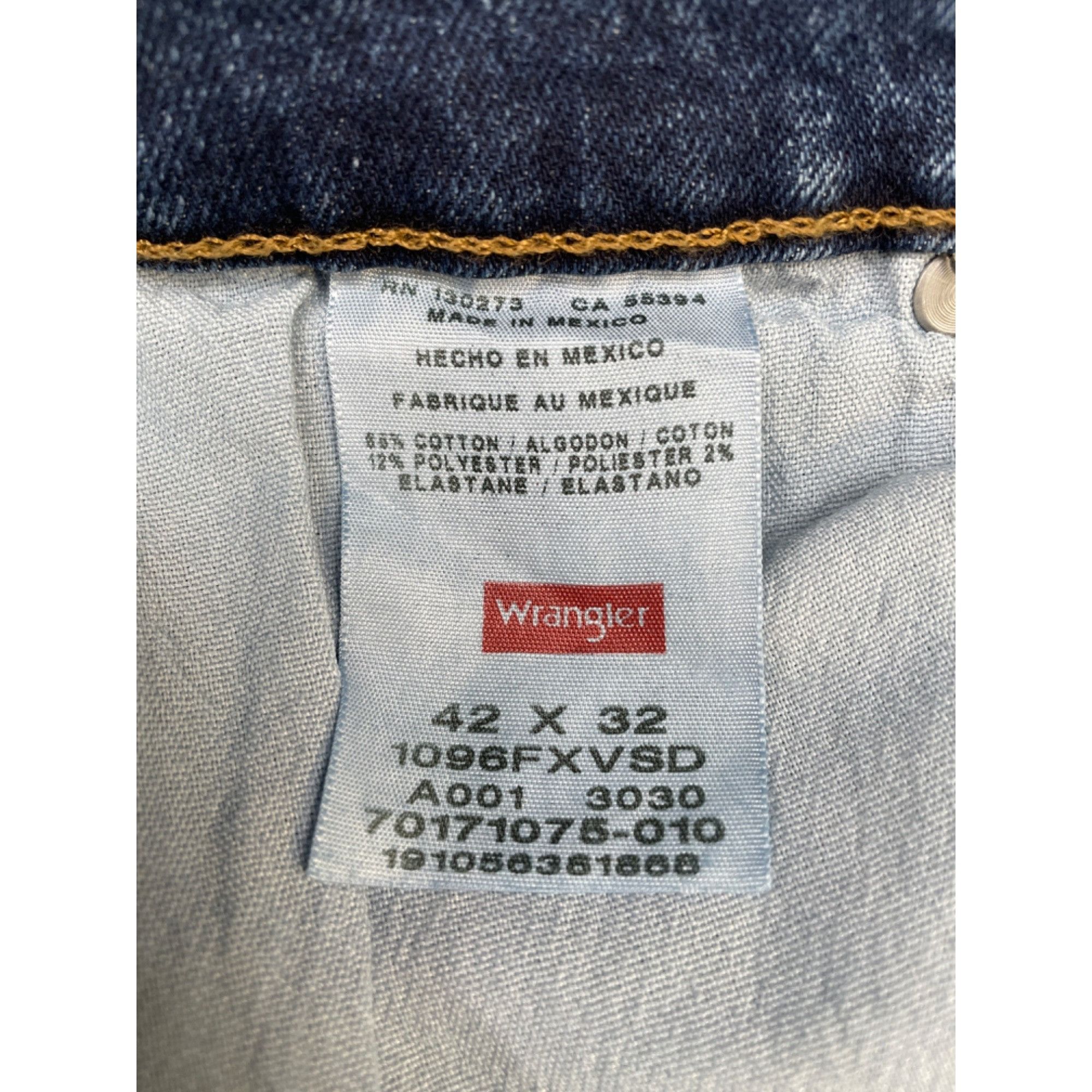 Wrangler Wrangler Men's Blue Jeans Flex Regular Fit Size 42 x 32 SKU Size US 42 / EU 58 - 4 Thumbnail