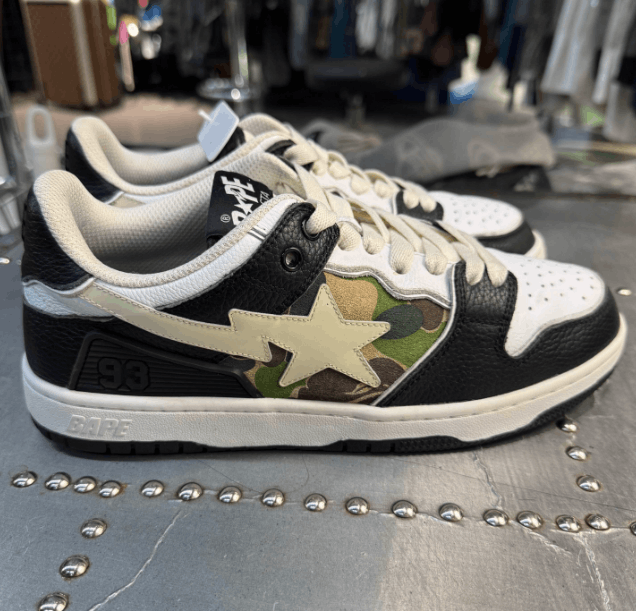 Bape Low cut casual board shoes Size US 7 / EU 40 - 1 Thumbnail
