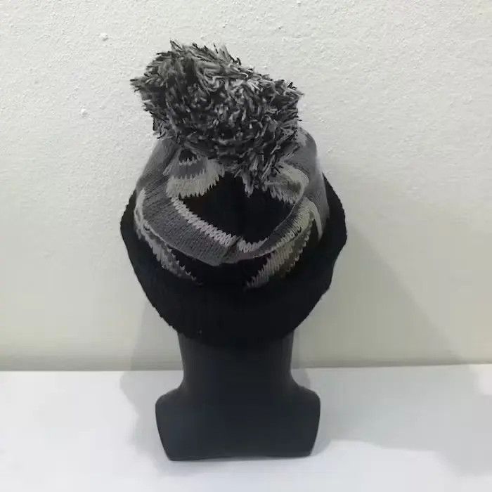 Japanese Brand × Vintage Vintage United Kingdom Flag Style Bobble Beanie Hat Size ONE SIZE - 4 Thumbnail