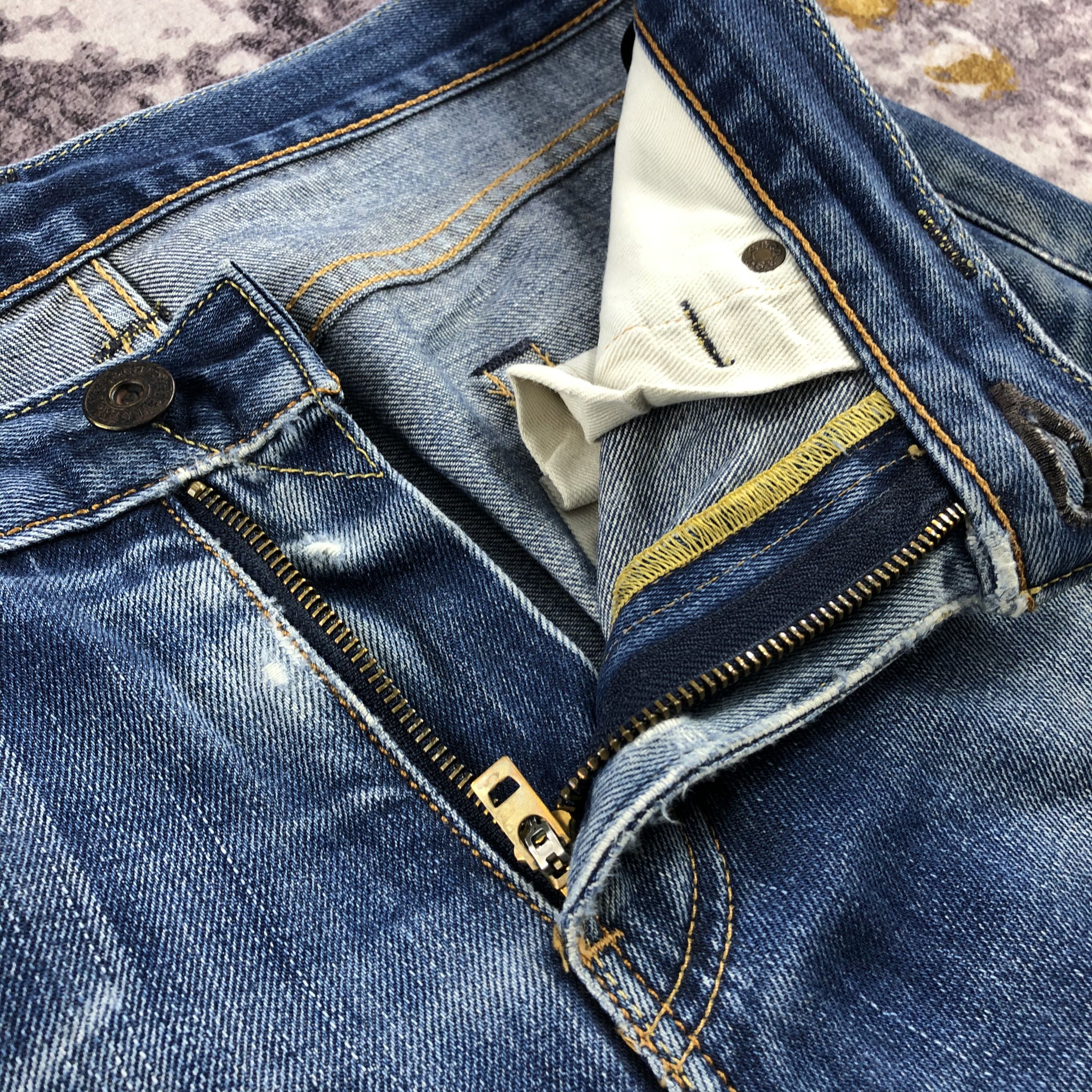 Levi's × Vintage Vintage Blue Wash Levis 511 Jeans-JM2702 Size US 33 - 11 Thumbnail
