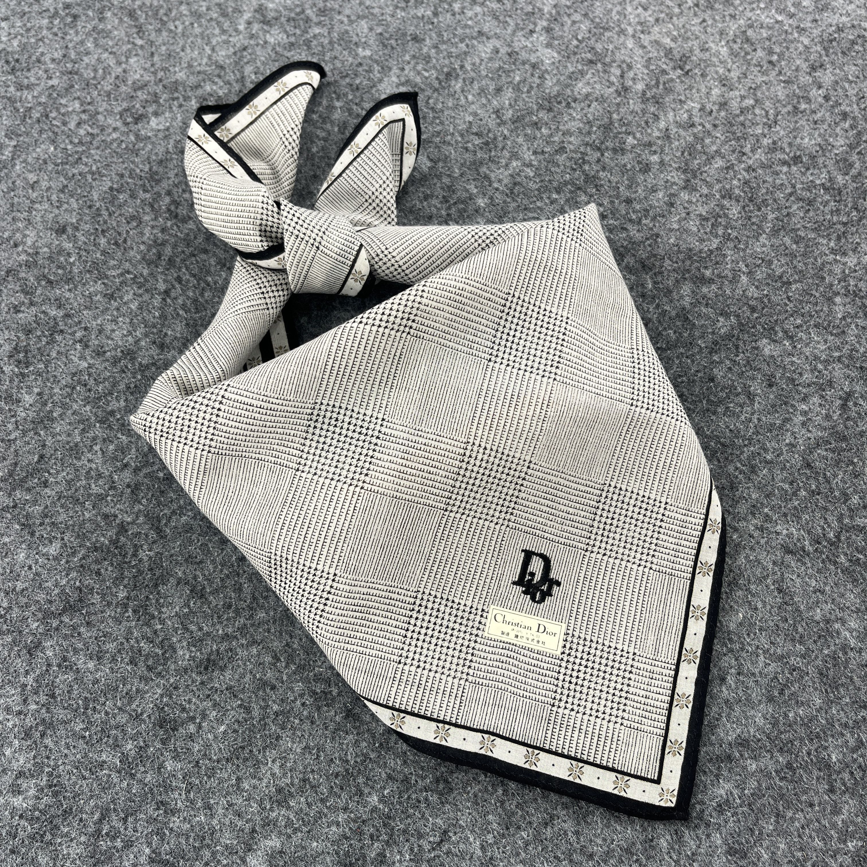 Other Christian Dior Handkerchief / Bandana / Neckerchief B034 Size ONE SIZE - 10 Thumbnail