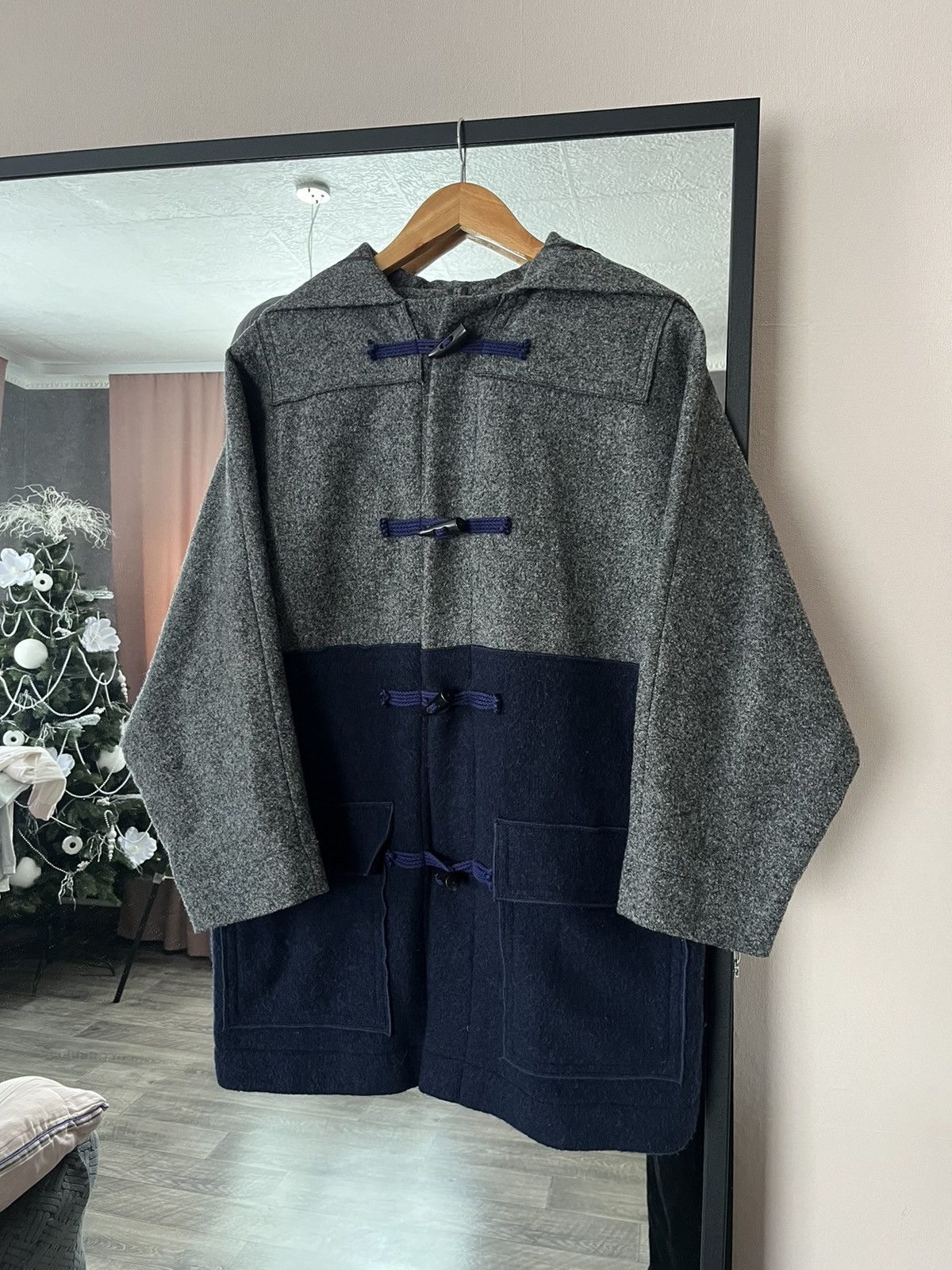 Cacharel Cacharel Virgin Wool Duffle Coat Navy/Grat Hooded Size US 6 Size M / US 6-8 / IT 42-44 - 1 Thumbnail
