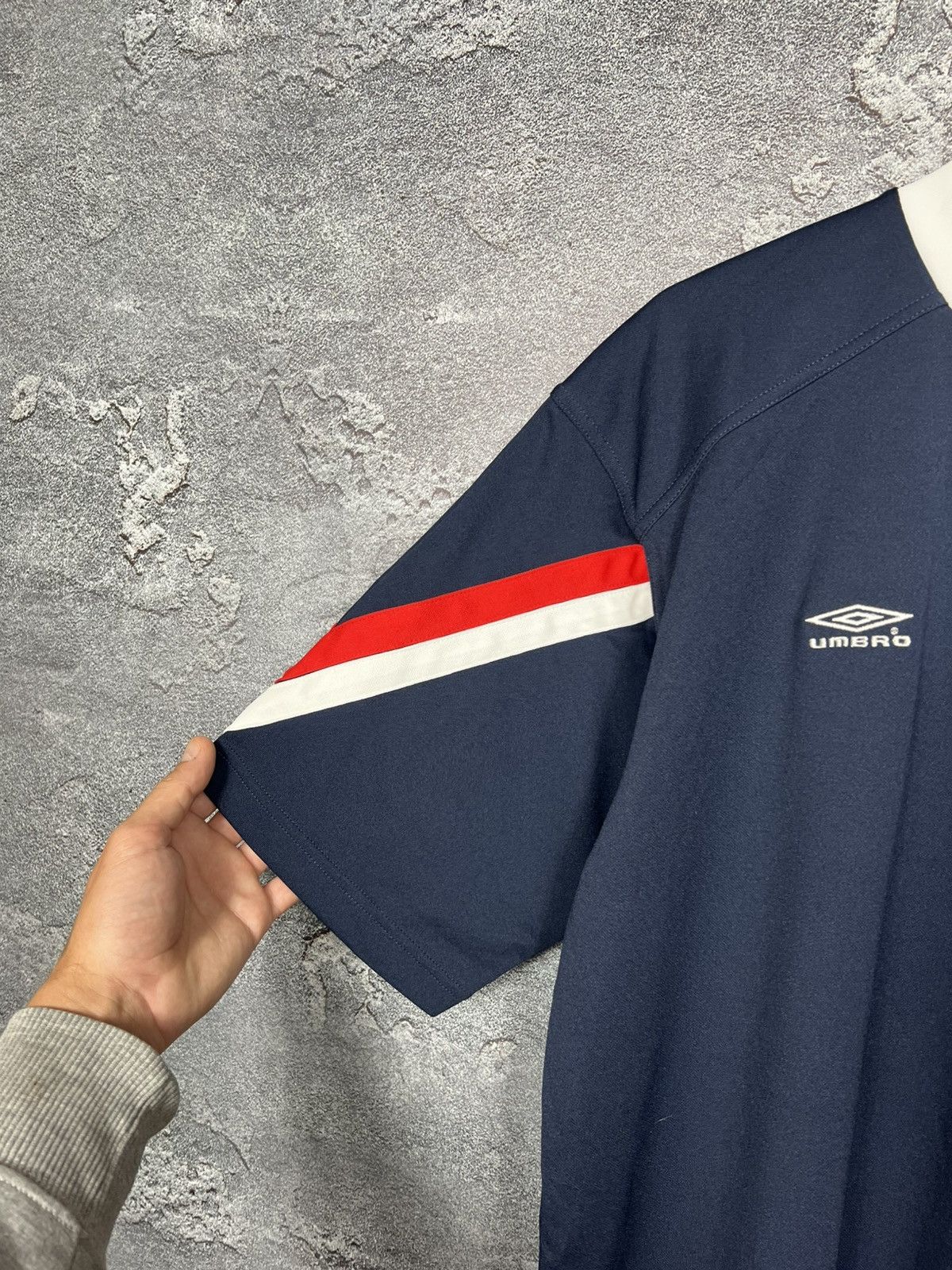 Umbro Vintage 2000s Umbro England Training Jersey T-shirt Size US XL / EU 56 / 4 - 4 Thumbnail