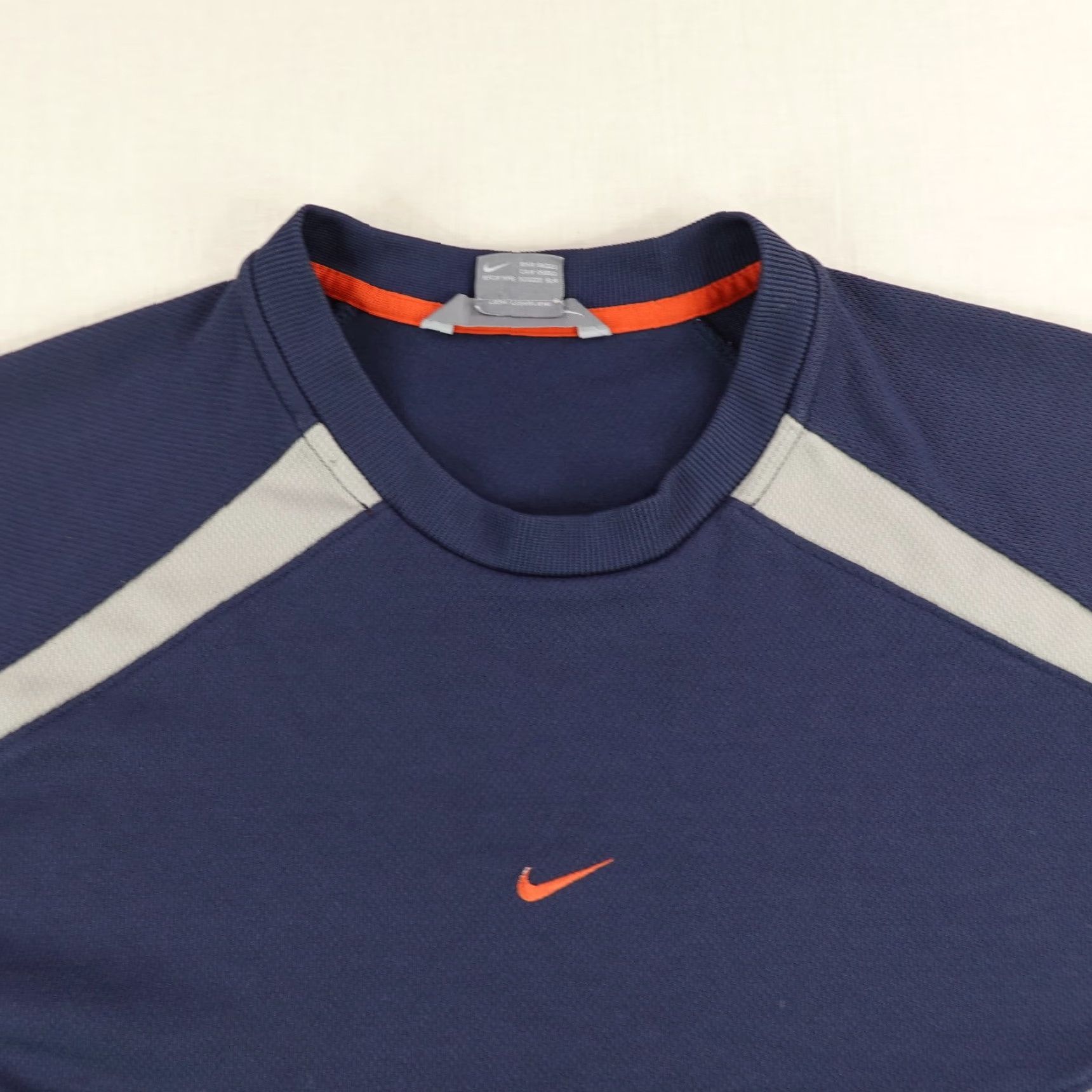 Nike VINTAGE Nike Shirt Mens 2XL Blue Gray Center Swoosh Athletic Raglan Gym Y2K Shirt Size US XXL / EU 58 / 5 - 2 Thumbnail