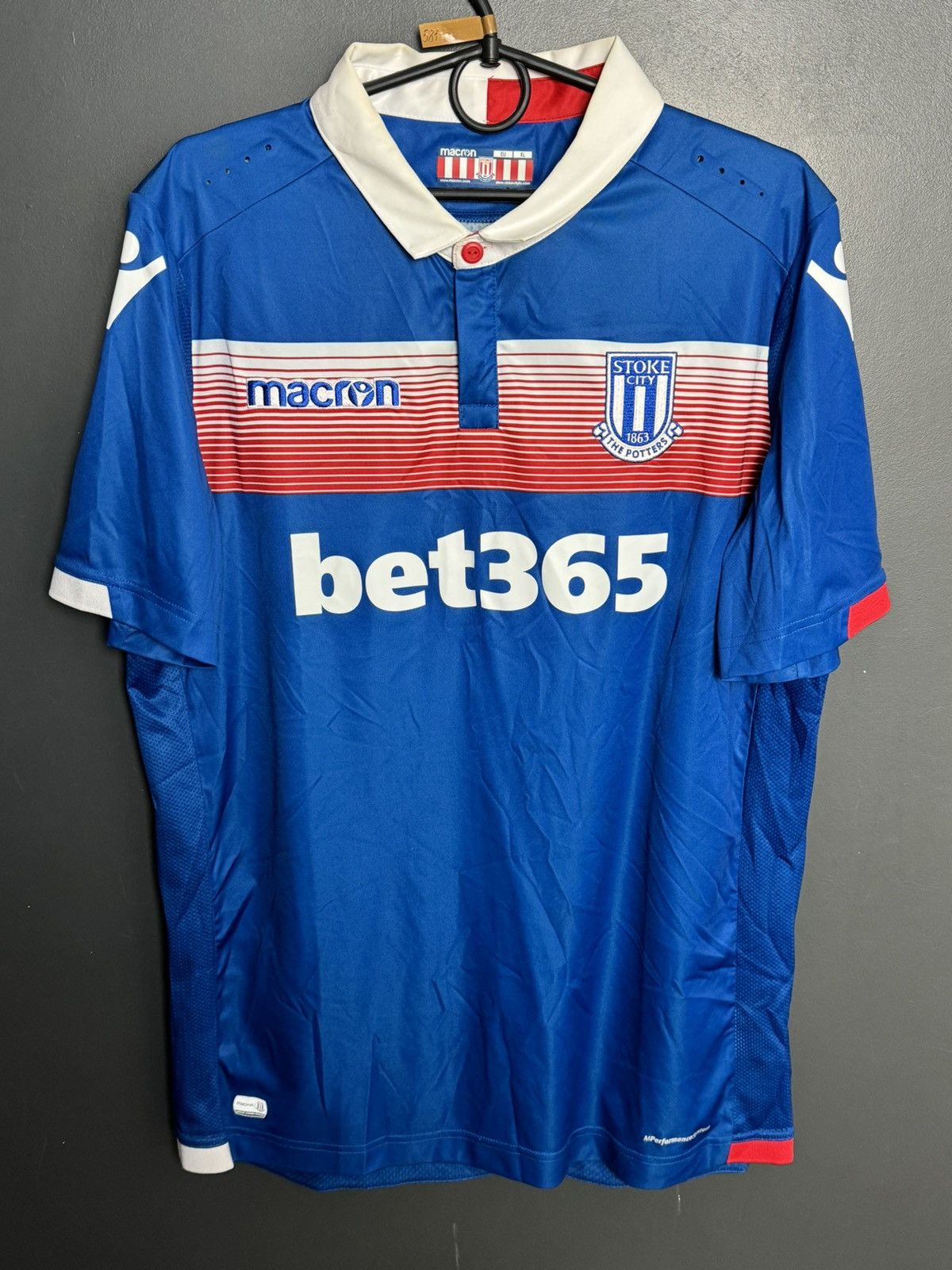 Macron Stoke City 17/18 Away Football Jersey Size US XL / EU 56 / 4 - 1 Thumbnail