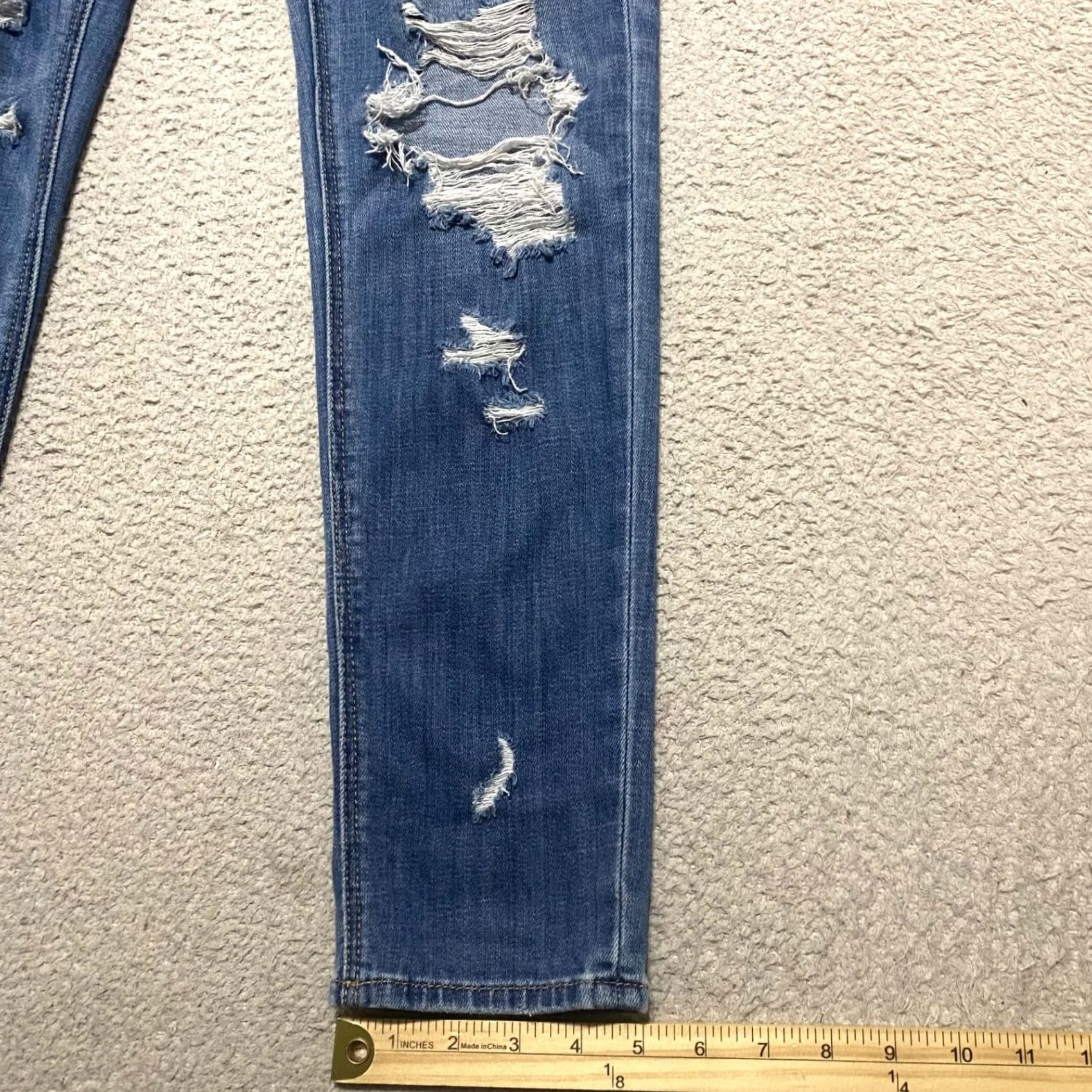 American Eagle Outfitters American Eagle Outfitters Jeans Tomgirl Womens 0 Blue Denim Distressed Stretch Tapered Medium Wash Casual Womens Jeans Size 25" / US 0 / IT 36 - 6 Thumbnail