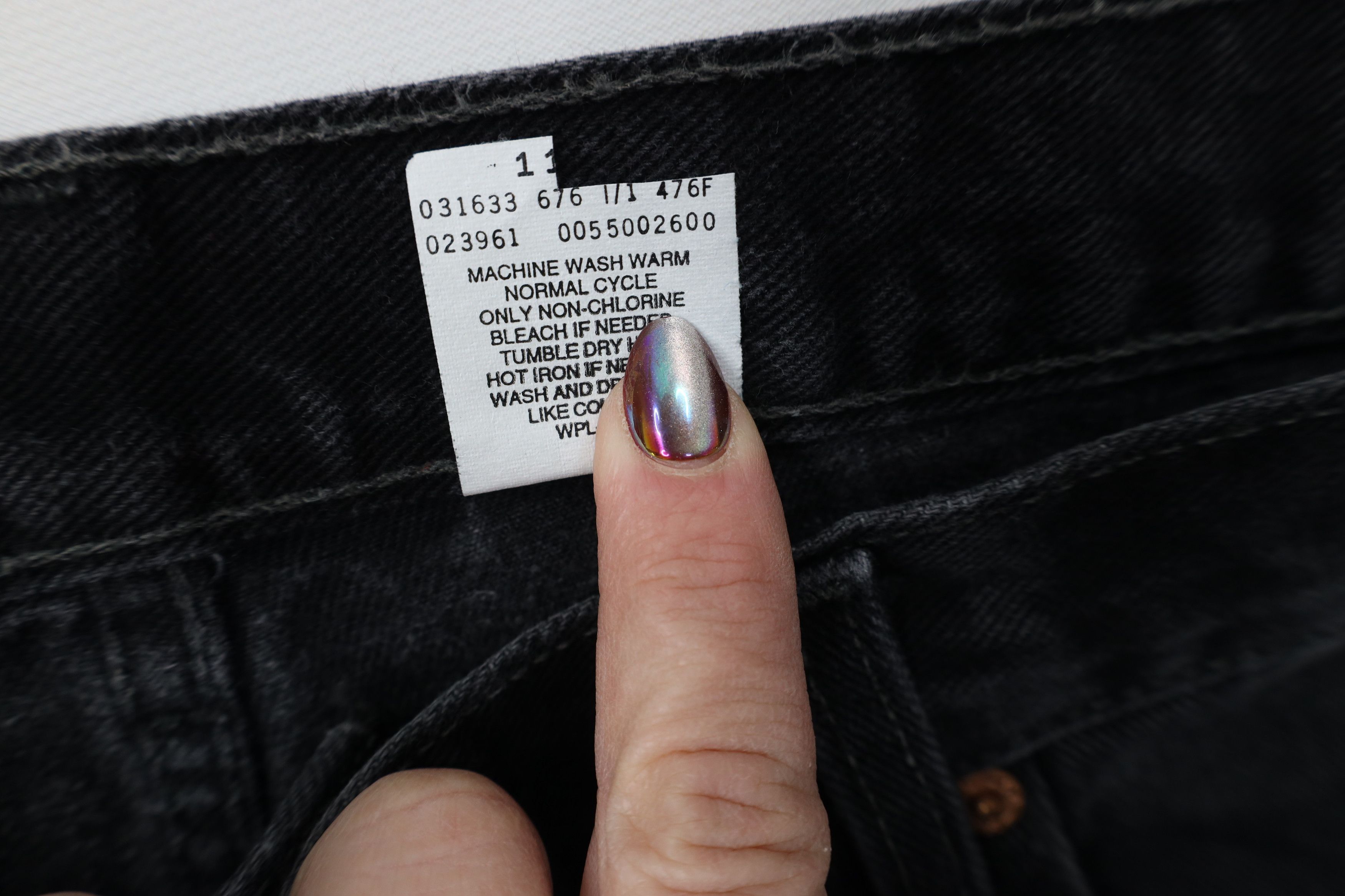 Levi's Vintage 90s Levis 550 Relaxed Fit Wide Leg Denim Jeans Black Size US 40 / EU 56 - 7 Thumbnail