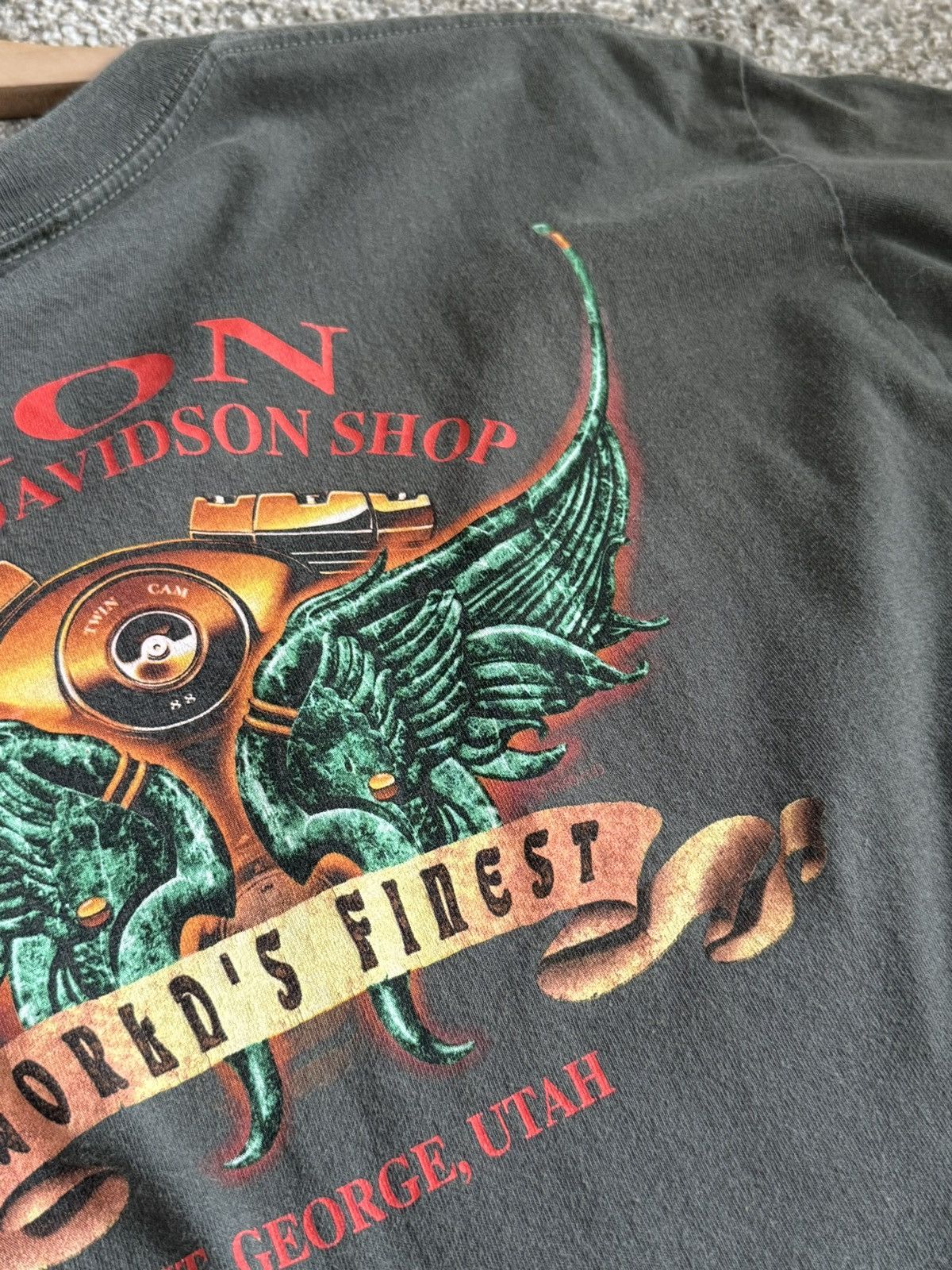 Harley Davidson 1999 Harley Davidson crazy Olive Green Eagle + back hit tee Size US L / EU 52-54 / 3 - 5 Thumbnail