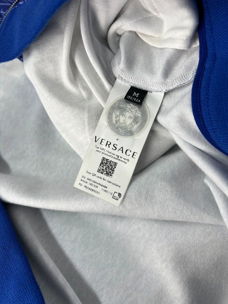 Versace Versace Blue letter print coat Size US XXL / EU 58 / 5 - 7 Thumbnail
