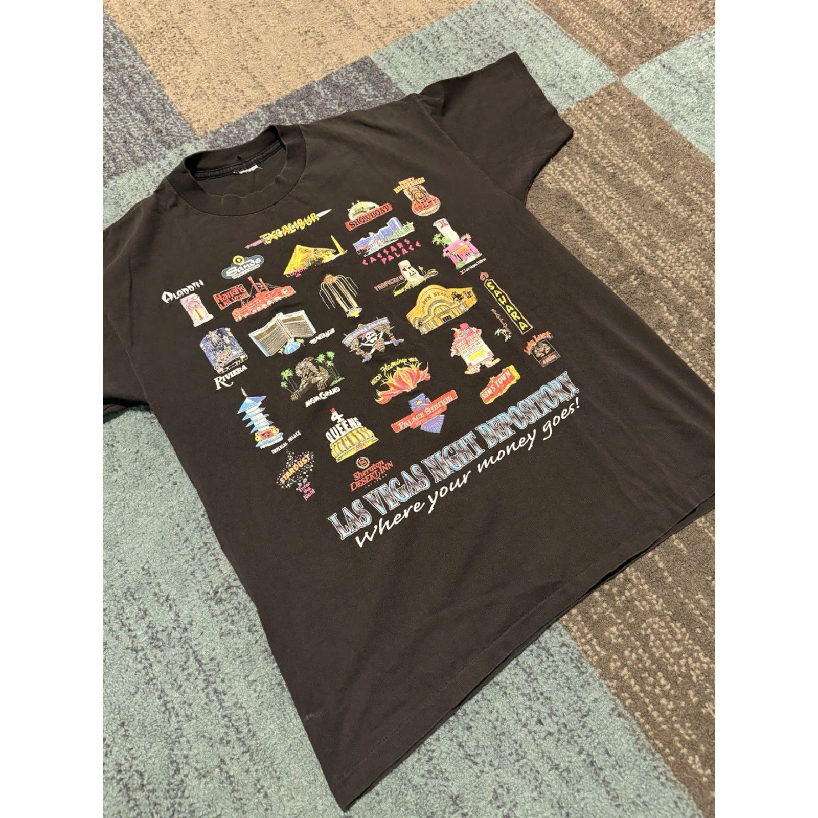 Fruit Of The Loom VINTAGE Las Vegas Shirt Casino Strip Down Town Single Stitch Men's L Black Down T-Shirt Mens L Size US L / EU 52-54 / 3 - 3 Thumbnail