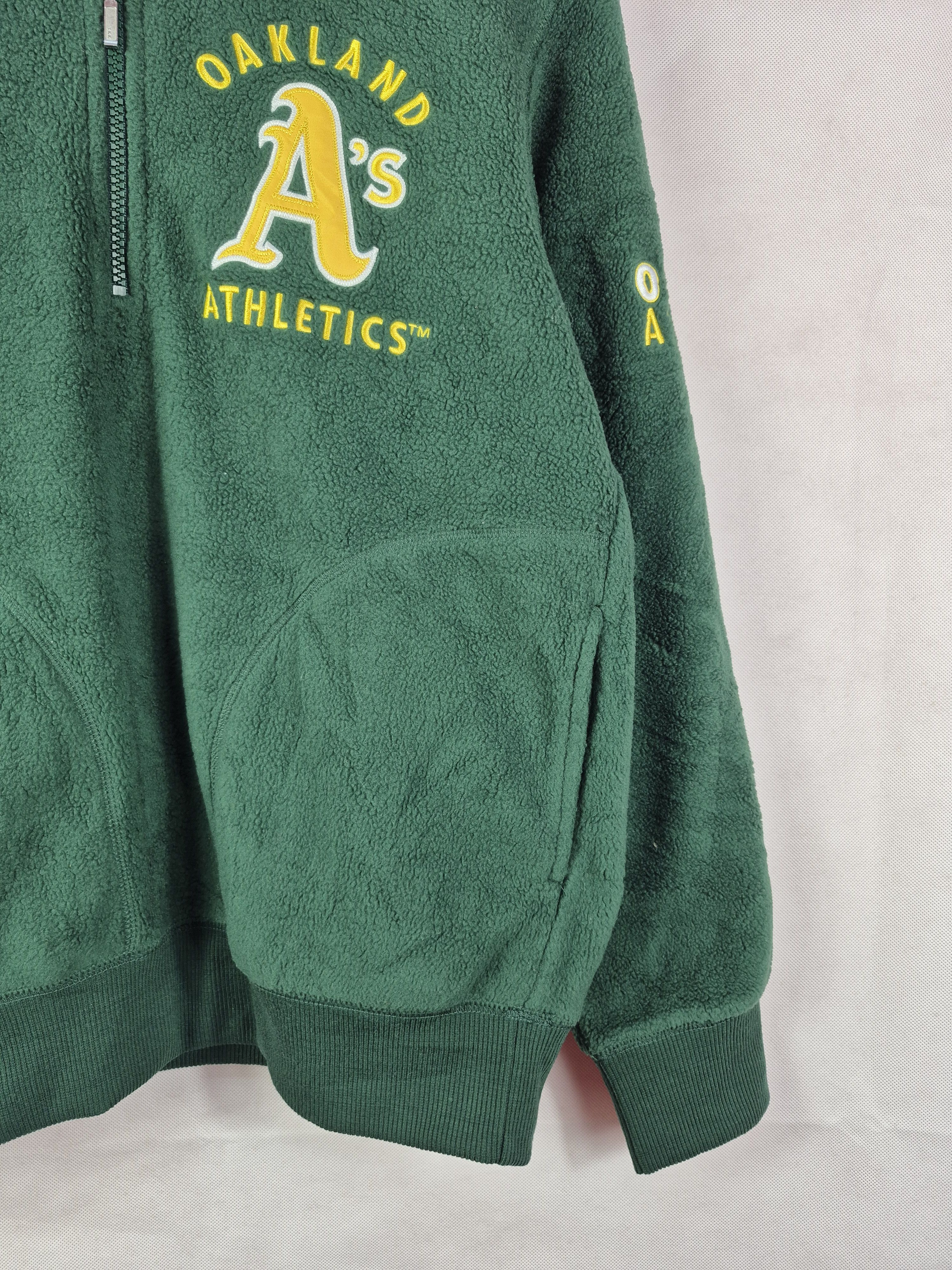 MLB 🔥 Uniqlo MLB Oakland Athletic Half Zipper Sweater Size US M / EU 48-50 / 2 - 4 Thumbnail