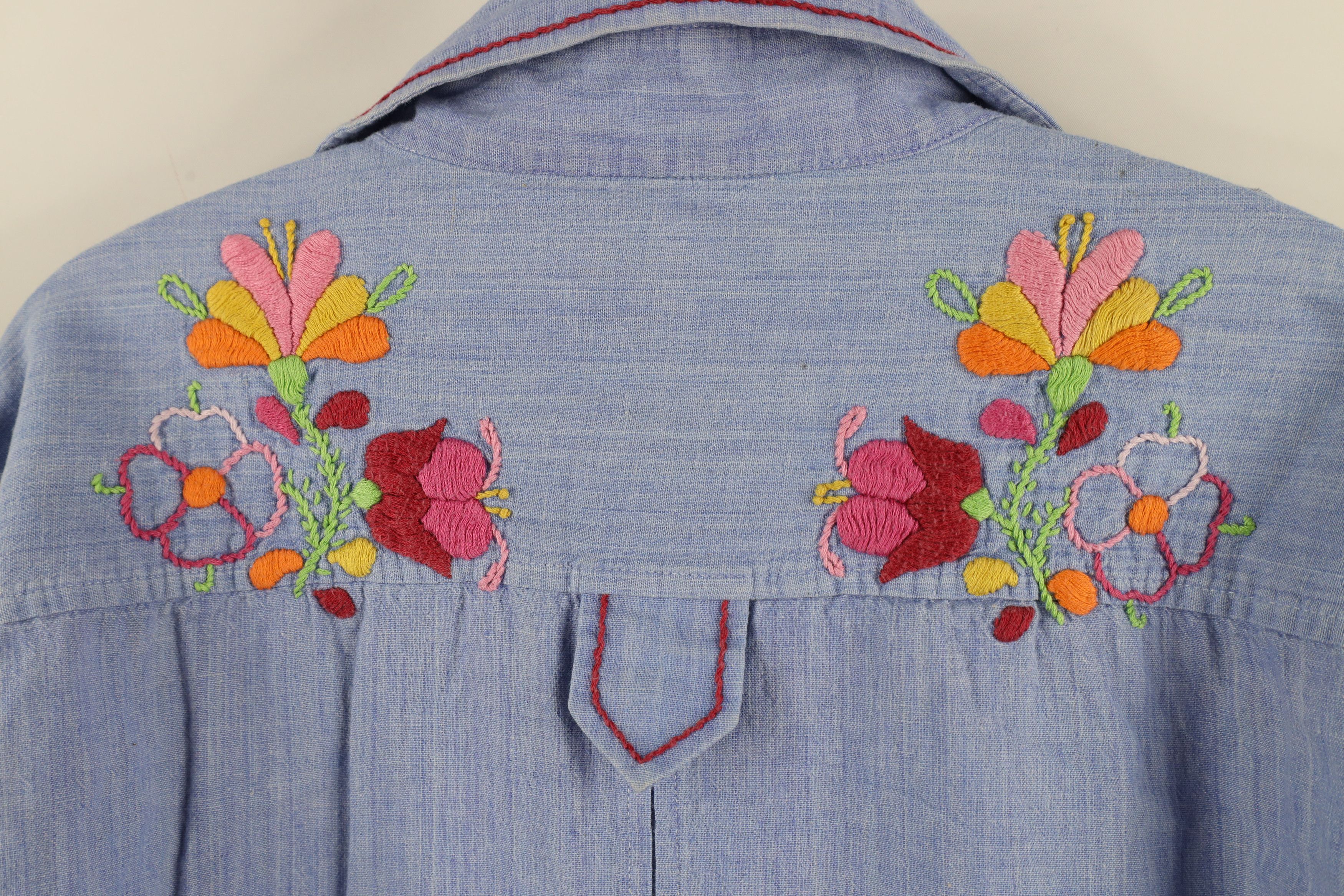 Vintage Vintage 70s Boho Chic Embroidered Military Button Shirt Size L / US 10 / IT 46 - 12 Thumbnail