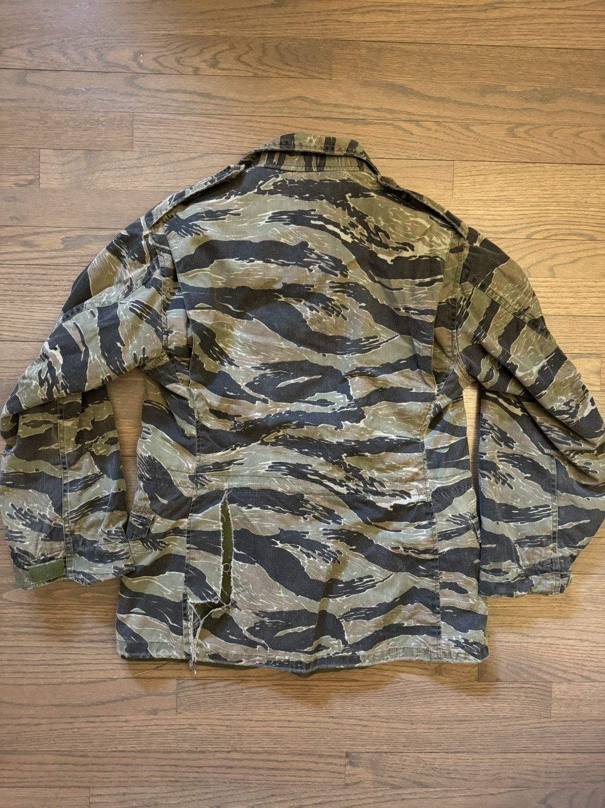 Vintage Vintage M-65 Tiger Camo Field Jacket Size US M / EU 48-50 / 2 - 2 Thumbnail