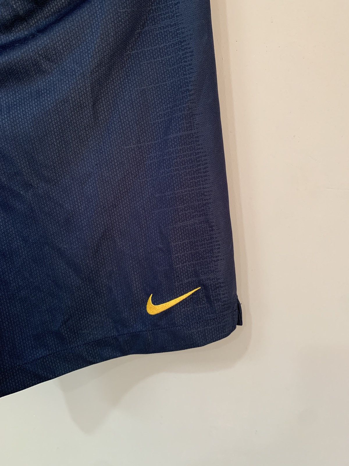 Nike Barcelona Away Football Shorts Nike Soccer Size Youth XL Size US 28 / EU 44 - 4 Thumbnail