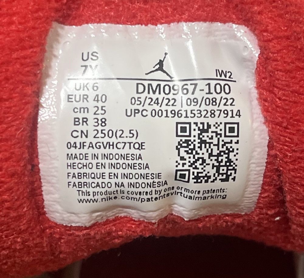 Jordan Brand Jordan 3 white cement reimagined Size US 7 / EU 40 - 5 Thumbnail