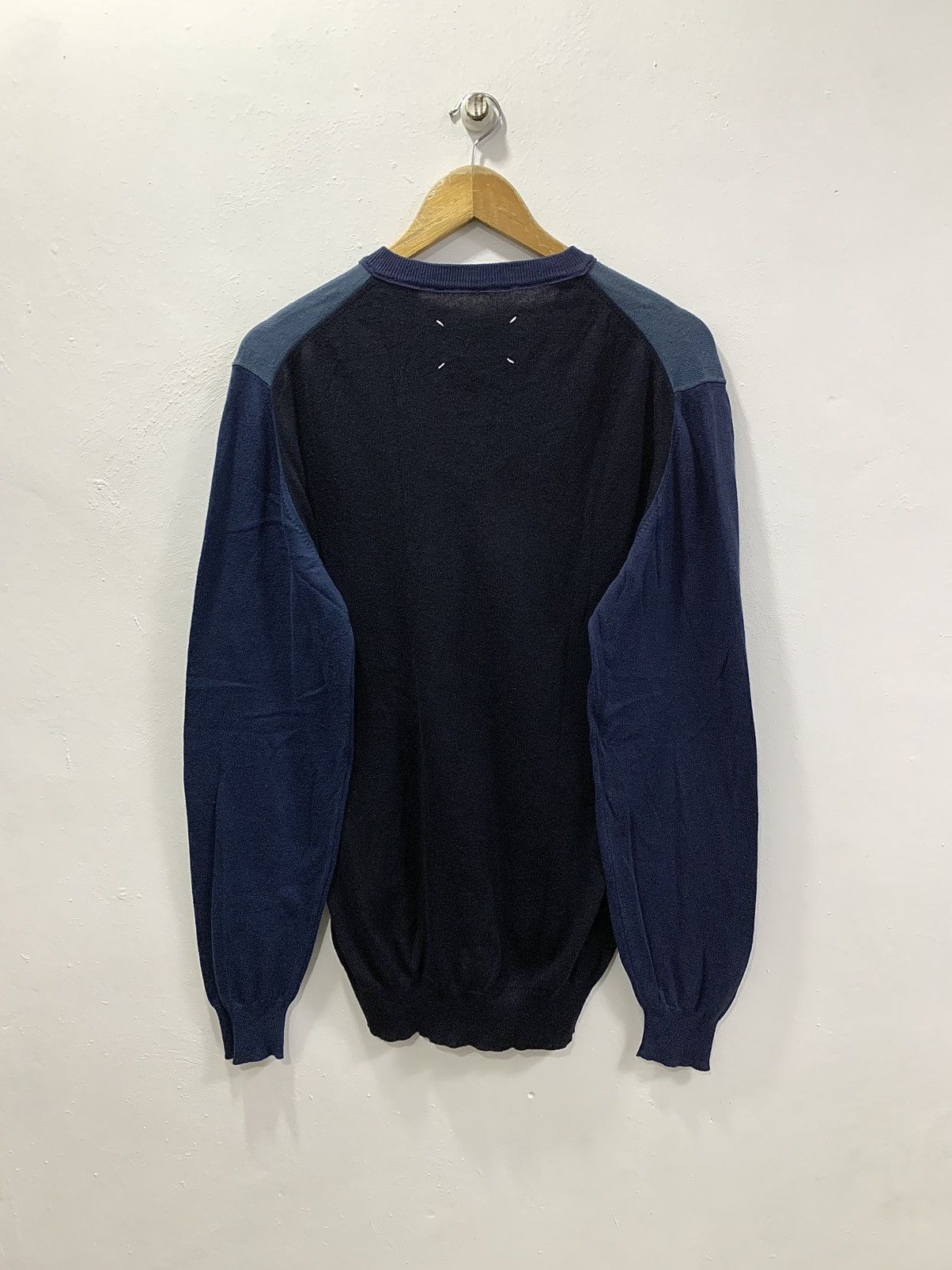 Maison Margiela MARTIN MARGIELA LINE 10 - MULTICOLORED V-NECK SWEATER Size US M / EU 48-50 / 2 - 7 Thumbnail