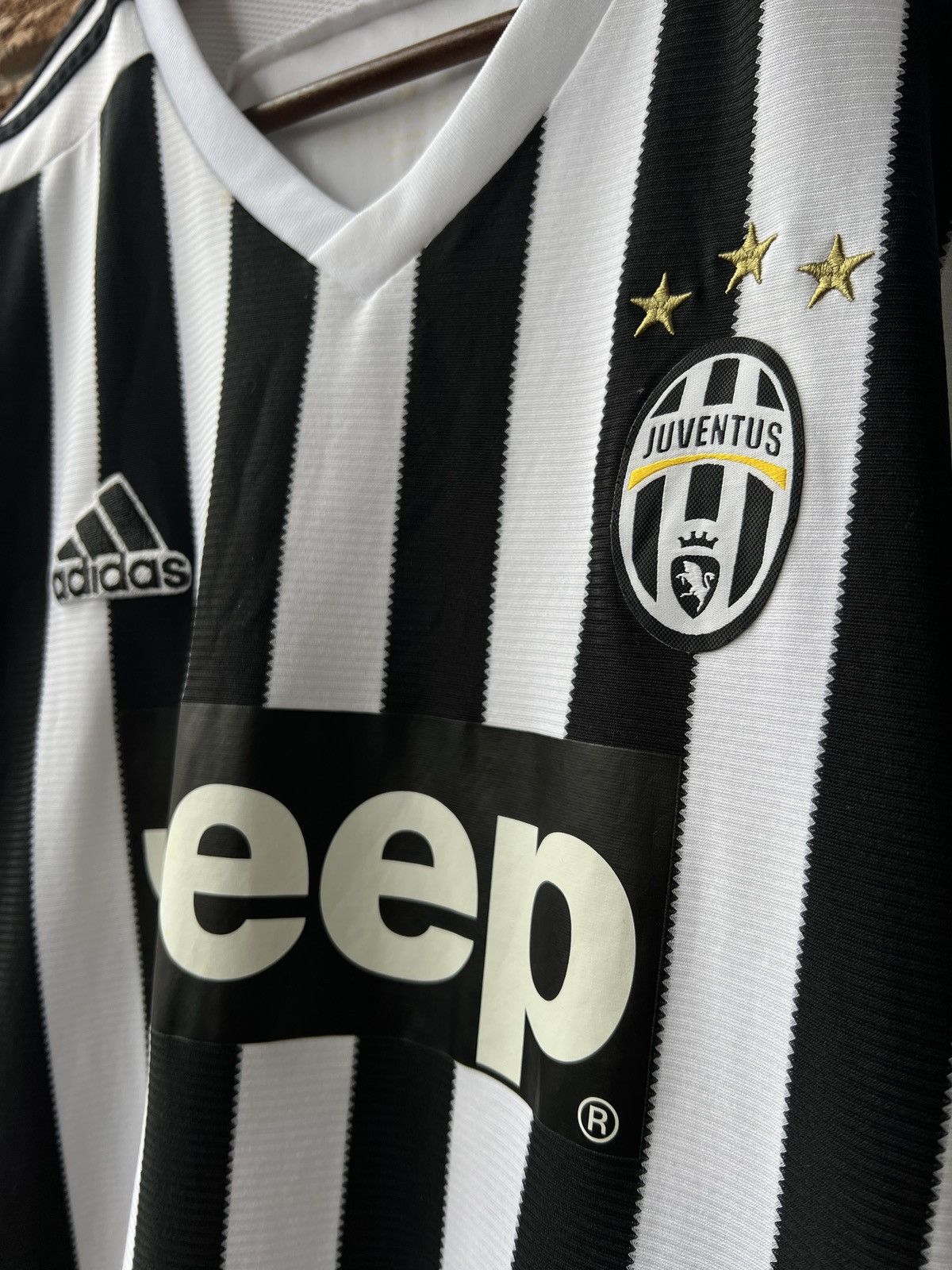 Adidas Adidas Juventus 2015/2016 Home Jersey Football Soccer Size US XL / EU 56 / 4 - 5 Thumbnail