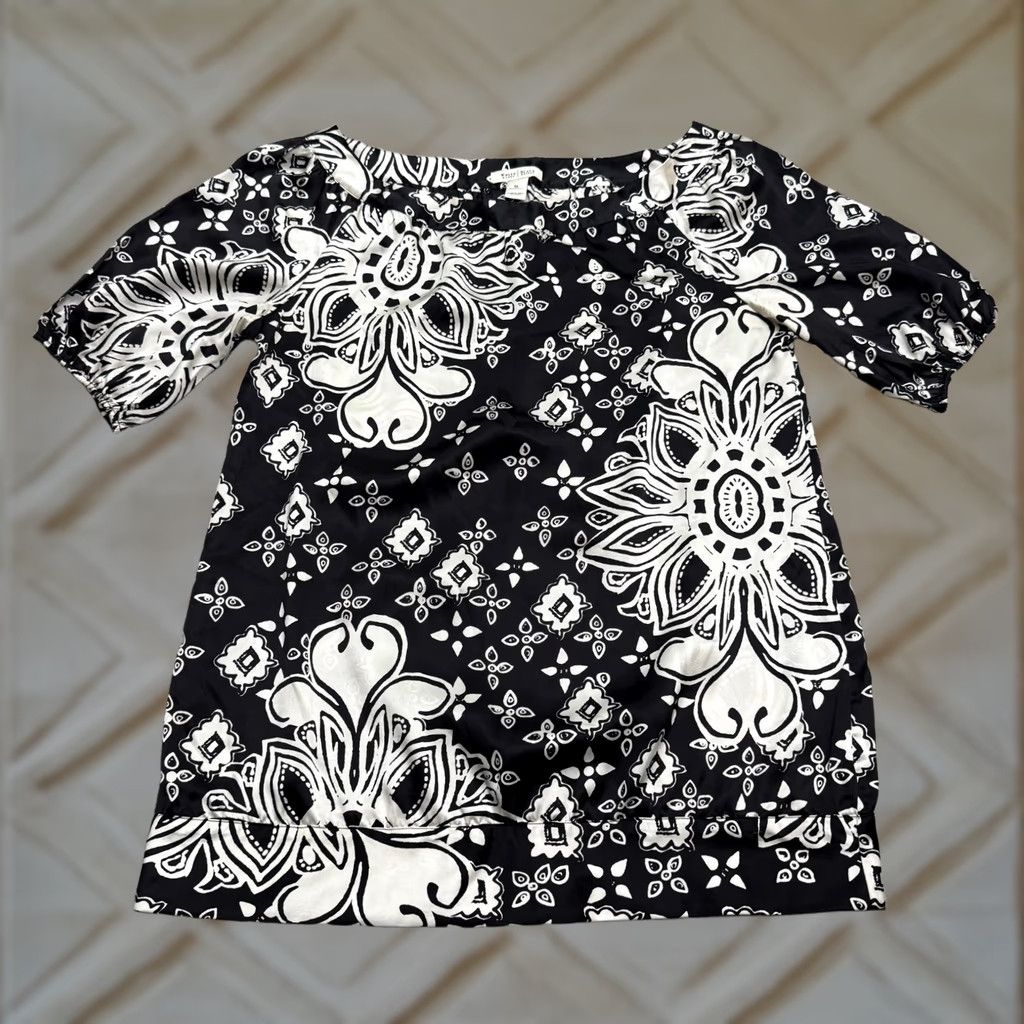 White House Black Market White House Black Market Silk Tunic Blouse Women XL Black White Floral Boat Neck Shirt Adult XL Black Floral Bohemian Designer Womens Size XL / US 12-14 / IT 48-50 - 1 Thumbnail