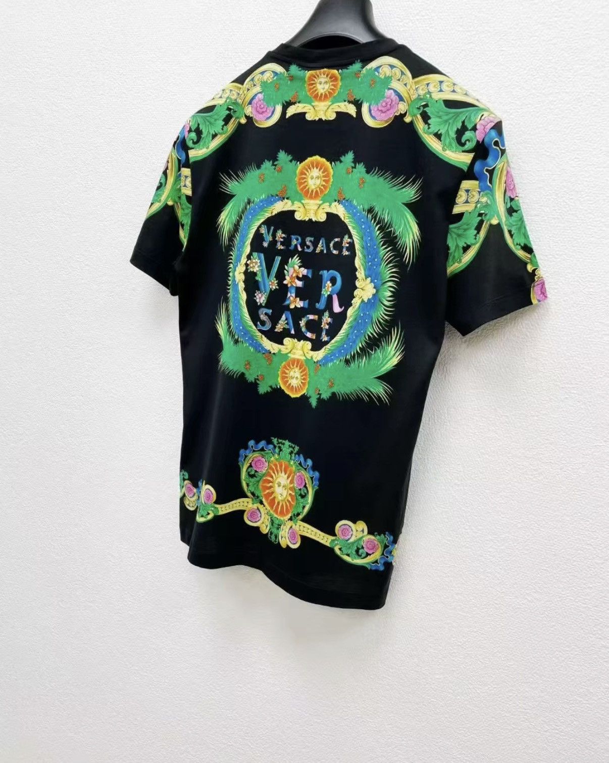Versace VERSACE 100% Cotton Mainline Short Sleeve T-shirt J30 Size US M / EU 48-50 / 2 - 5 Thumbnail