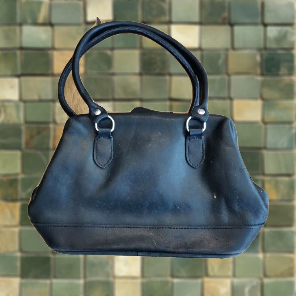 Mallory Women's Shoulder Bag Purse Handbag Black Leather Hinged Close 4k Women’s Purse Handbag Black Leather Shoulder Bag Hinged Close Mallory 4k, Women's