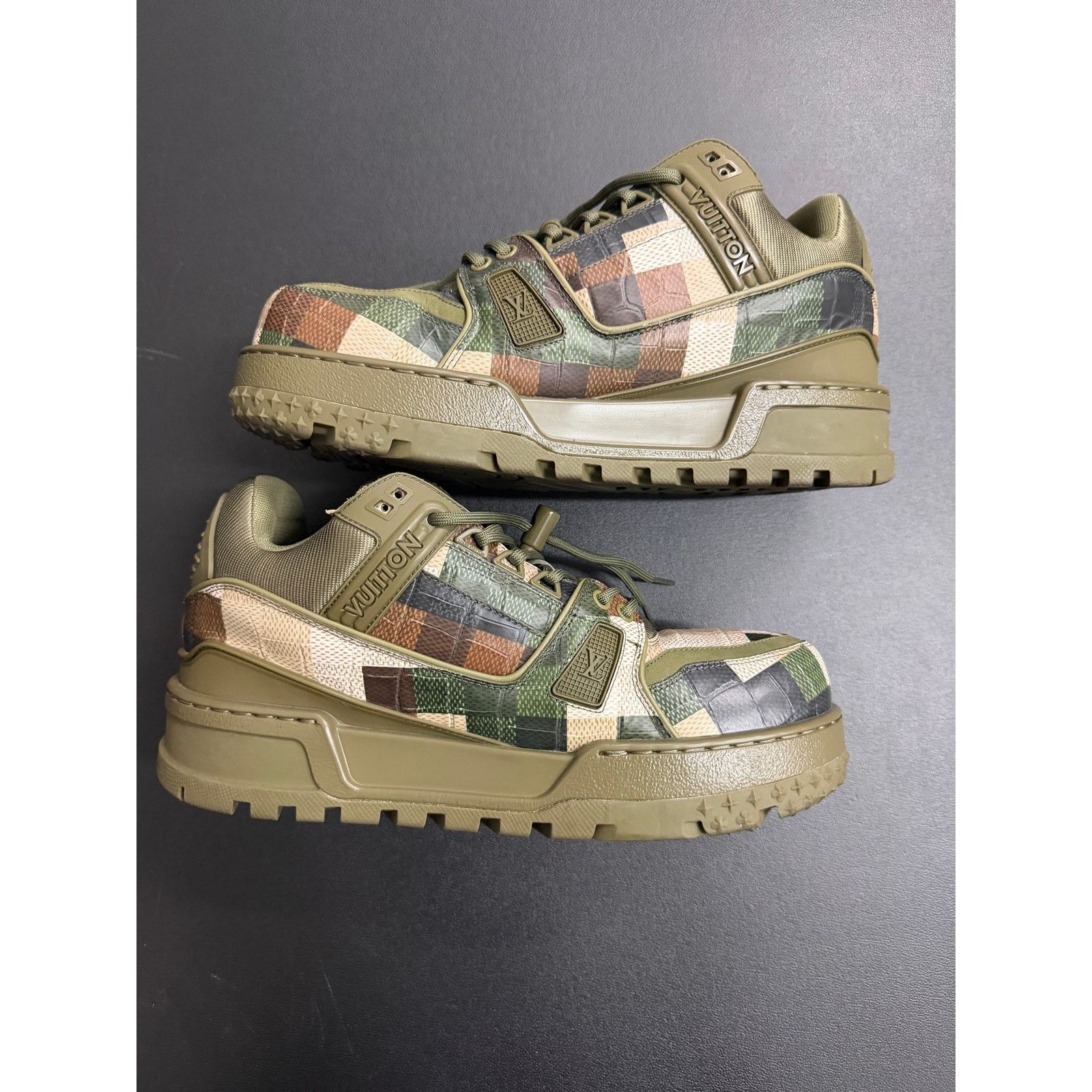 Louis Vuitton Louis Vuitton Trainer Maxi ‘Damoflage’ Size US 7 / EU 40 - 3 Thumbnail