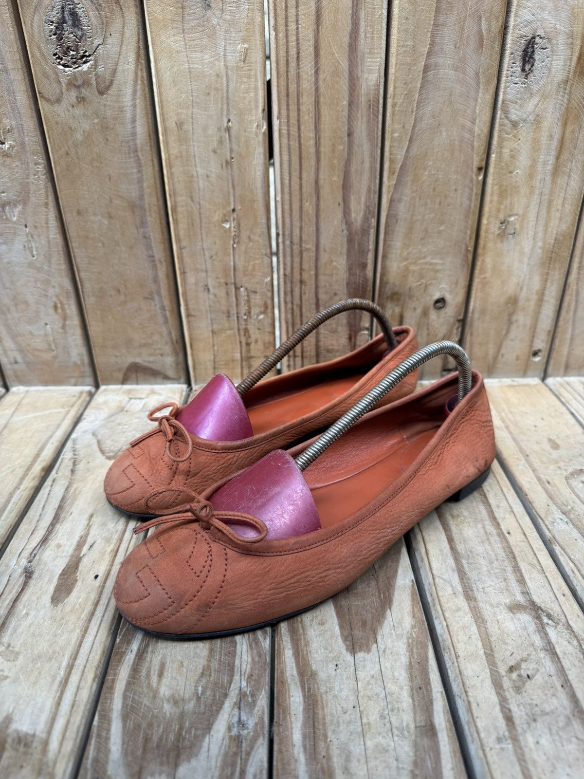 Gucci Gucci Orange women’s leather ballet flats EUR 37 US 7 Size US 7 / IT 37 - 1 Thumbnail