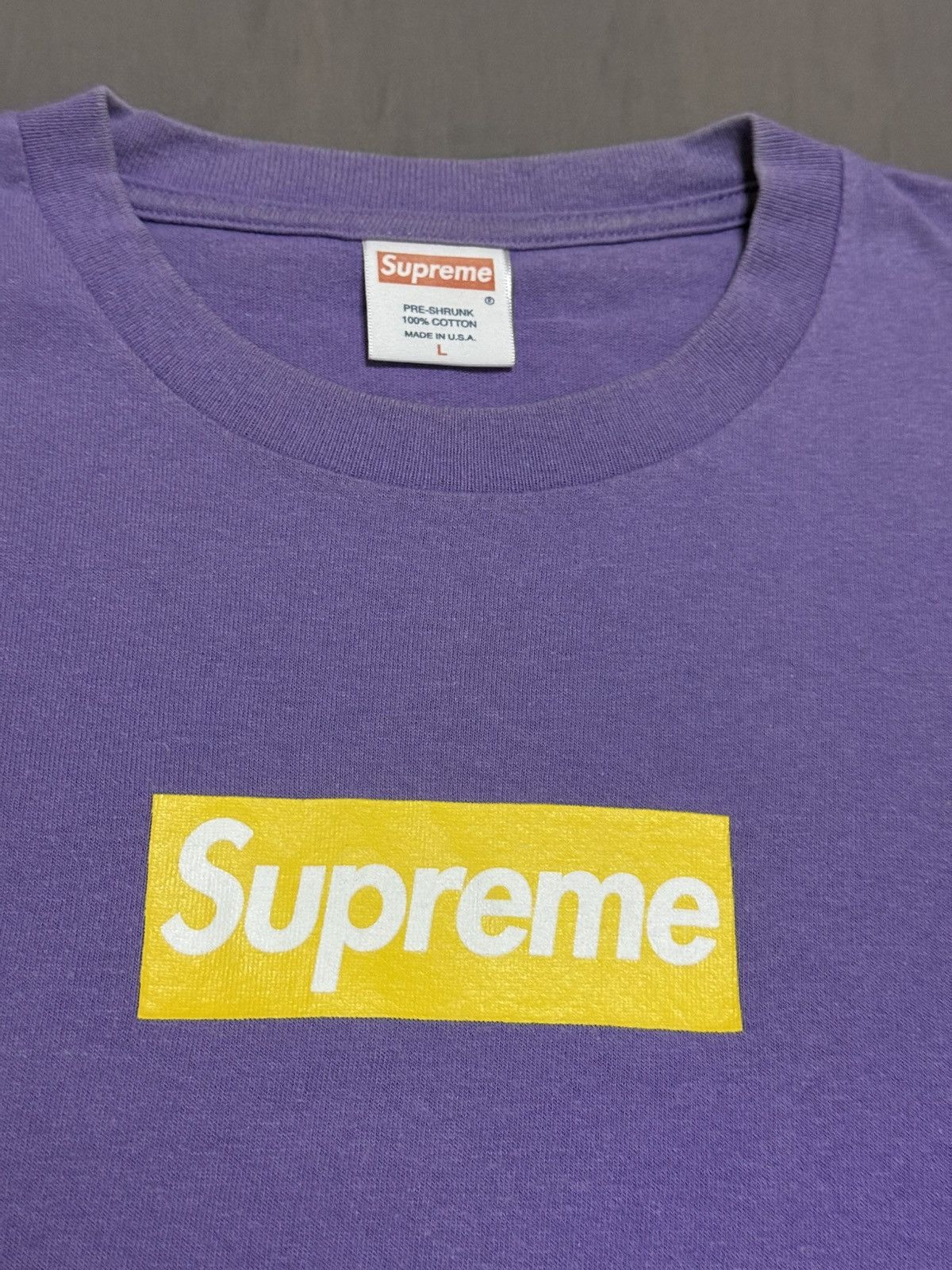 Supreme Supreme 2006 Lakers yellow on purple box logo tee Size US L / EU 52-54 / 3 - 2 Thumbnail