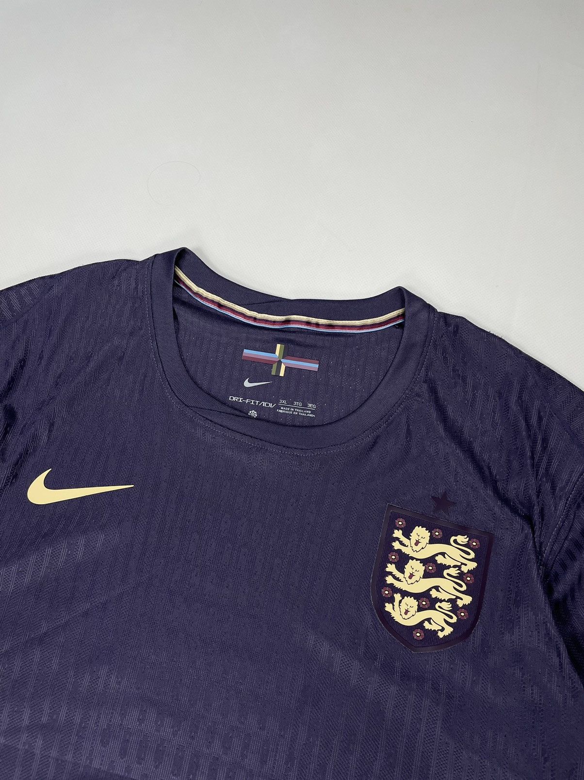 Nike Nike England ( Size XXL ) Away Stadium Vintage Purple Jersey Size US XXL / EU 58 / 5 - 7 Thumbnail
